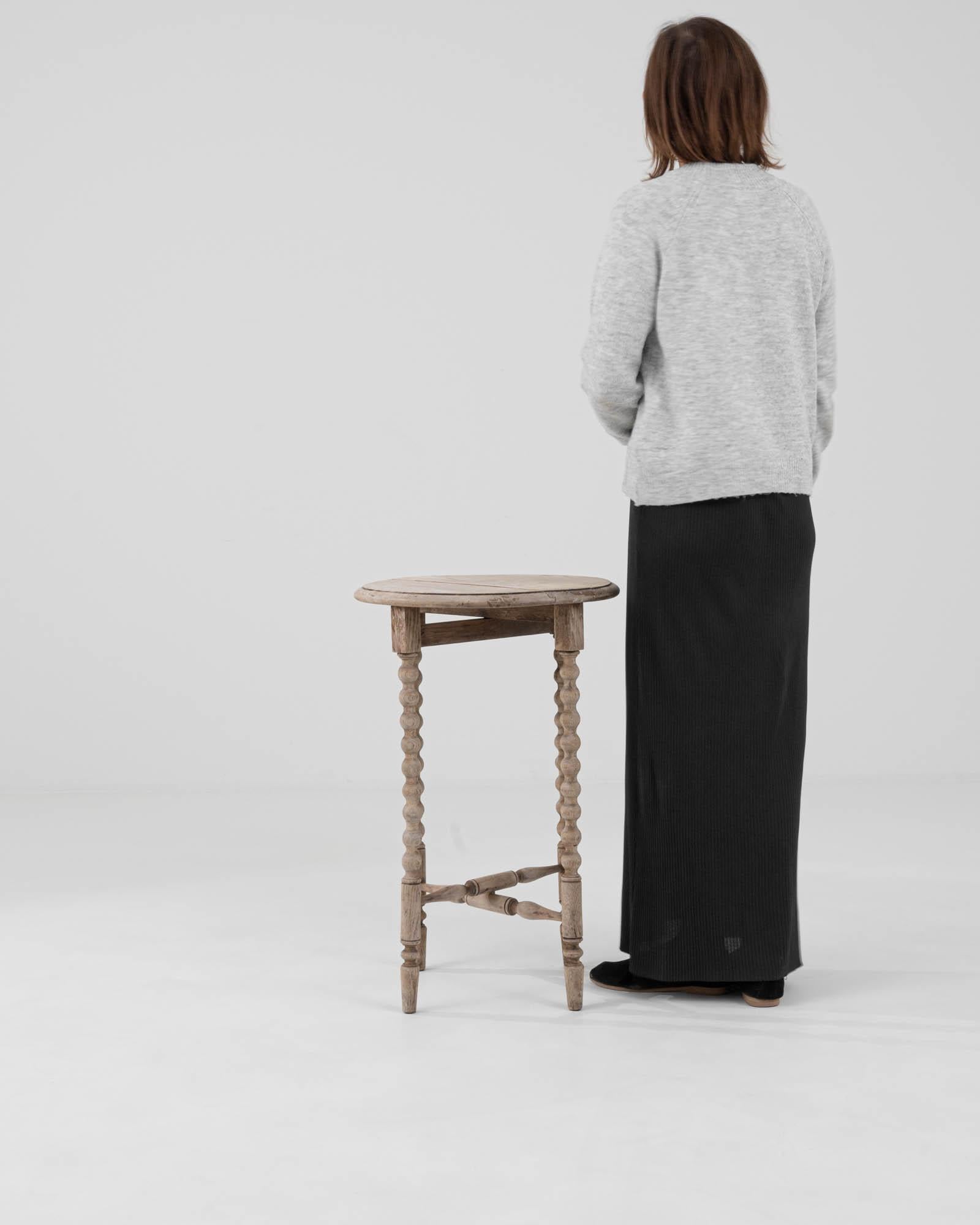Early 20th Century French Bleached Oak Drop Leaf Table 2