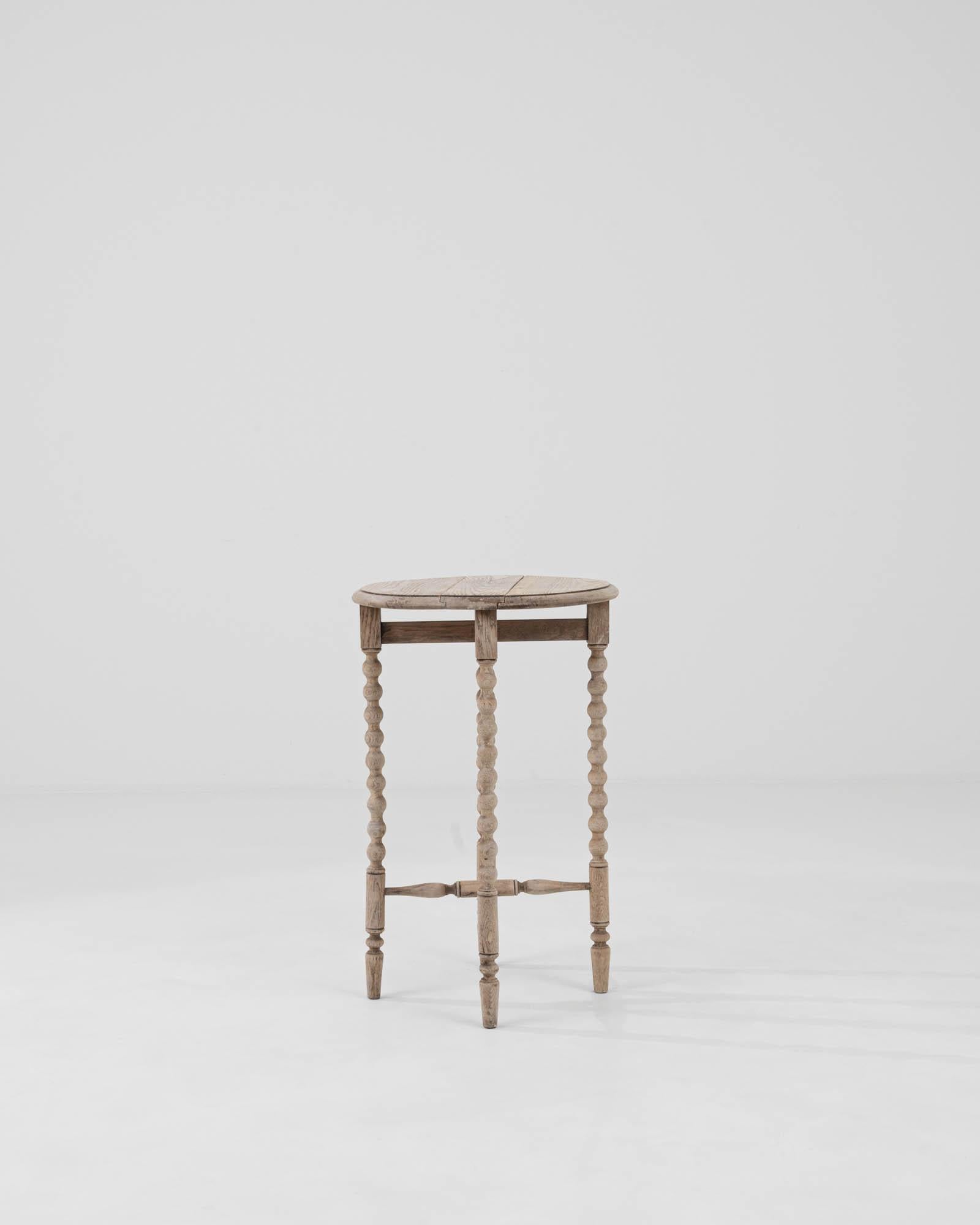 Early 20th Century French Bleached Oak Drop Leaf Table 3