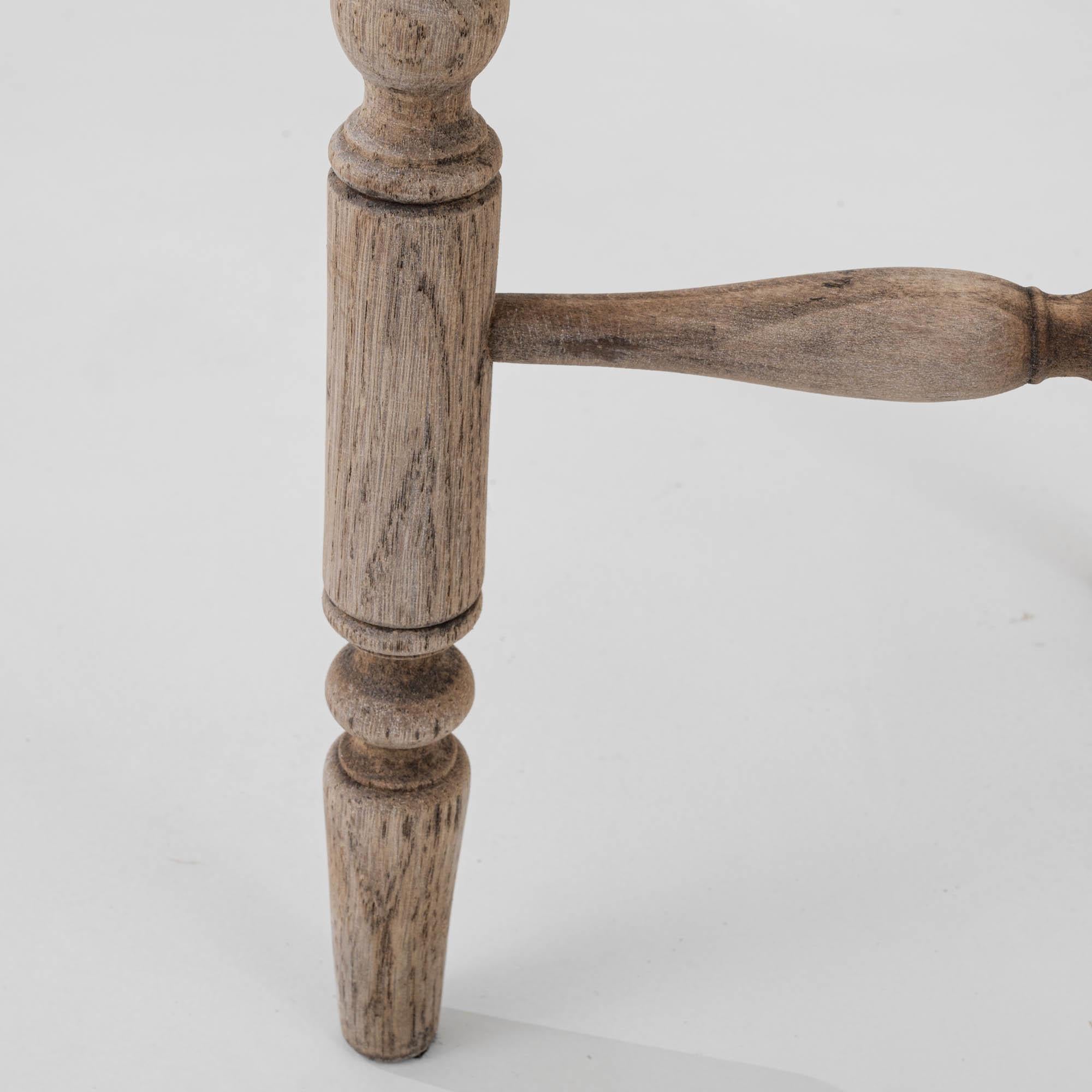 Early 20th Century French Bleached Oak Drop Leaf Table 5