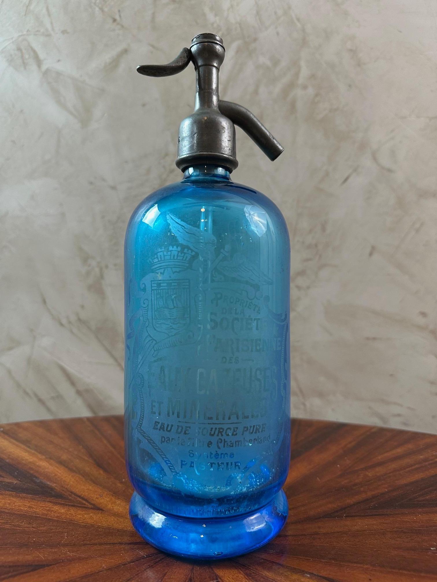 Early 20th century French Blue Syphon Bottle, 1900s In Good Condition In LEGNY, FR