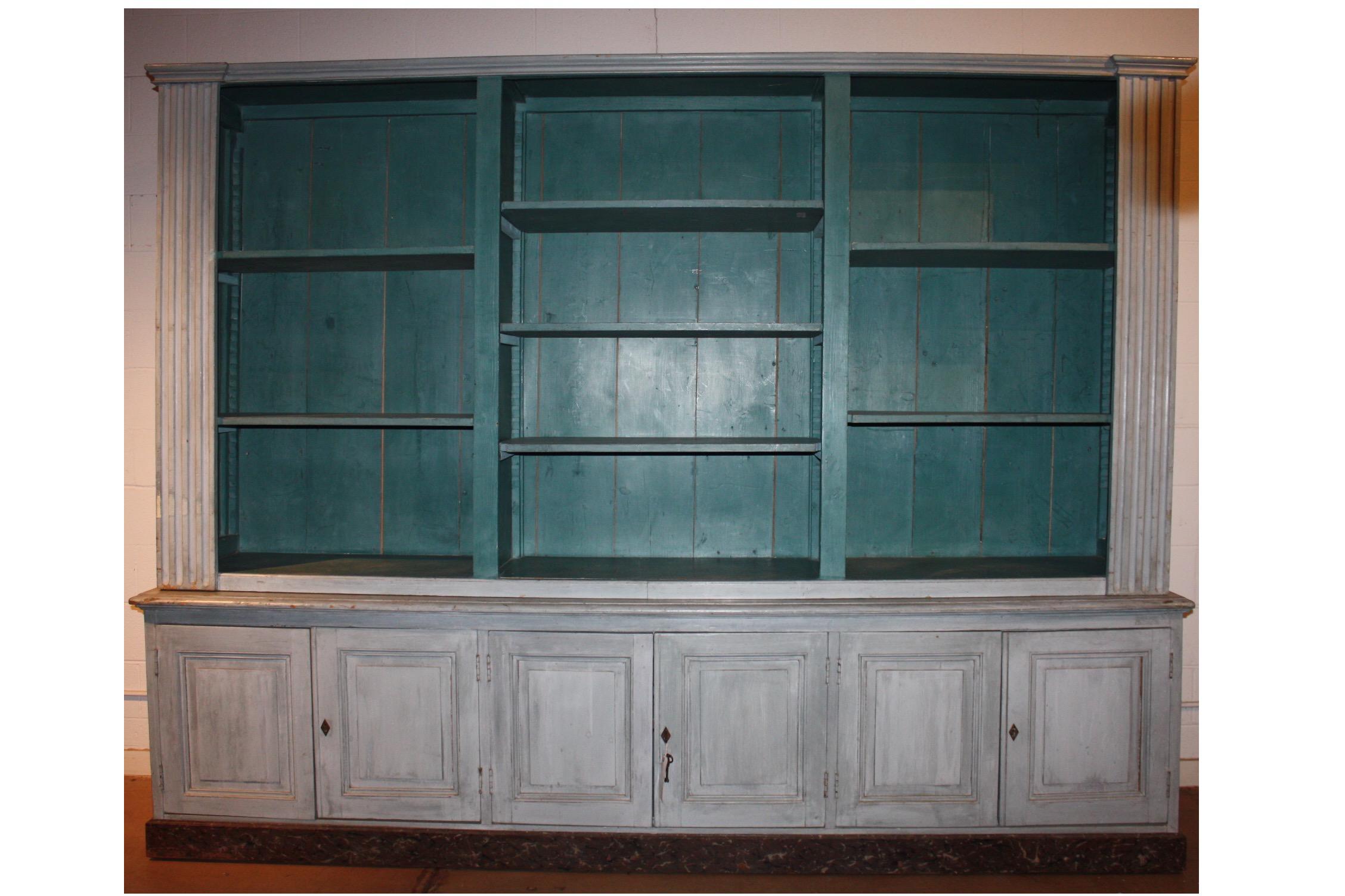 Early 20th Century French Bookcase 4