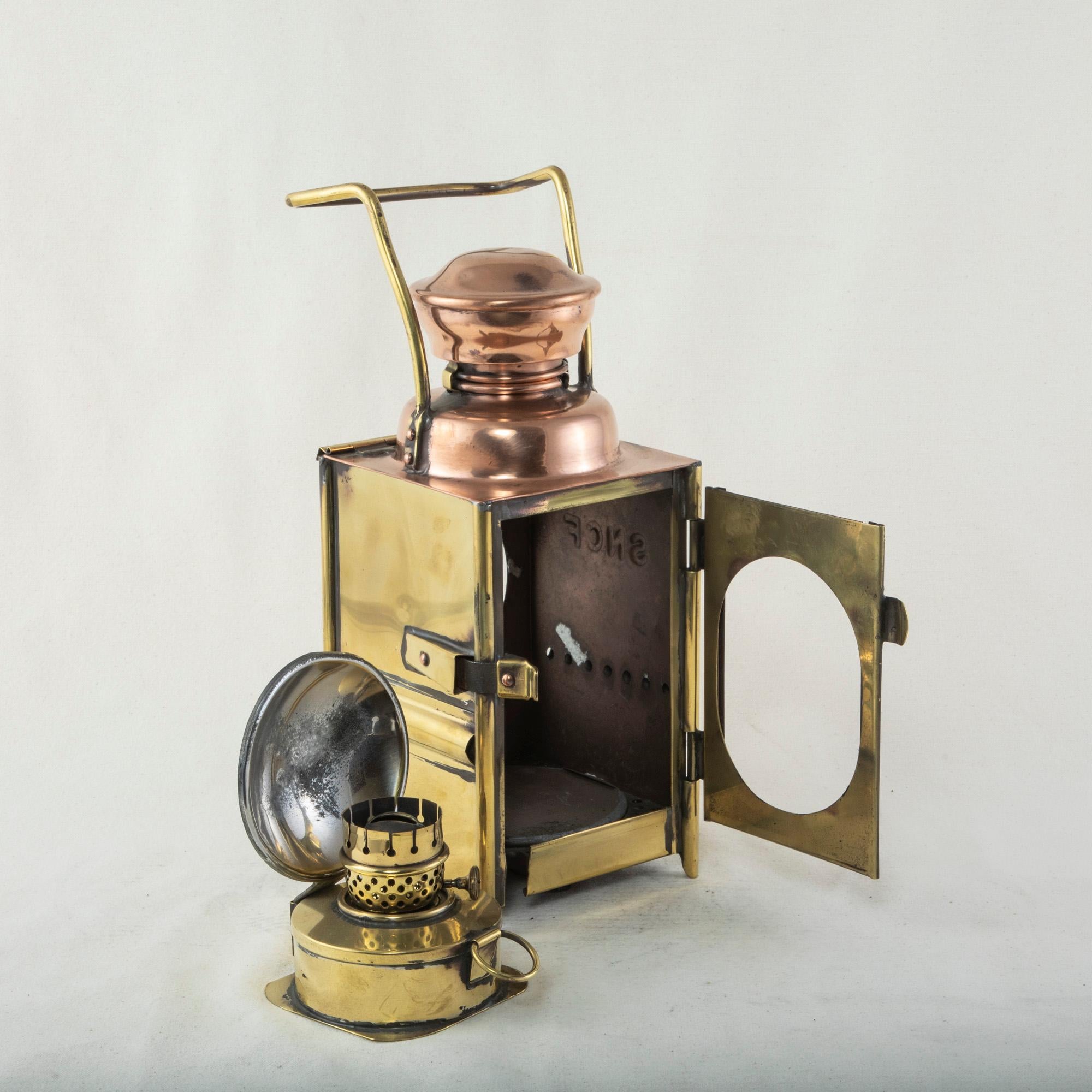 Early 20th Century French Brass and Copper SNCF Railroad Switchman's Lantern 4