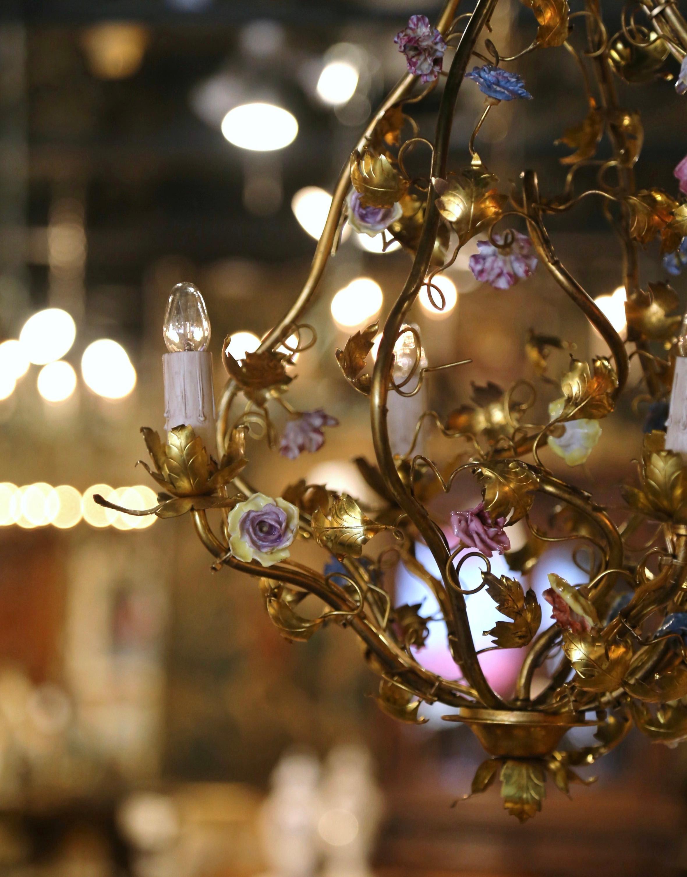 Hand-Crafted Early 20th Century French Brass and Porcelain Flowers Four-Light Chandelier For Sale