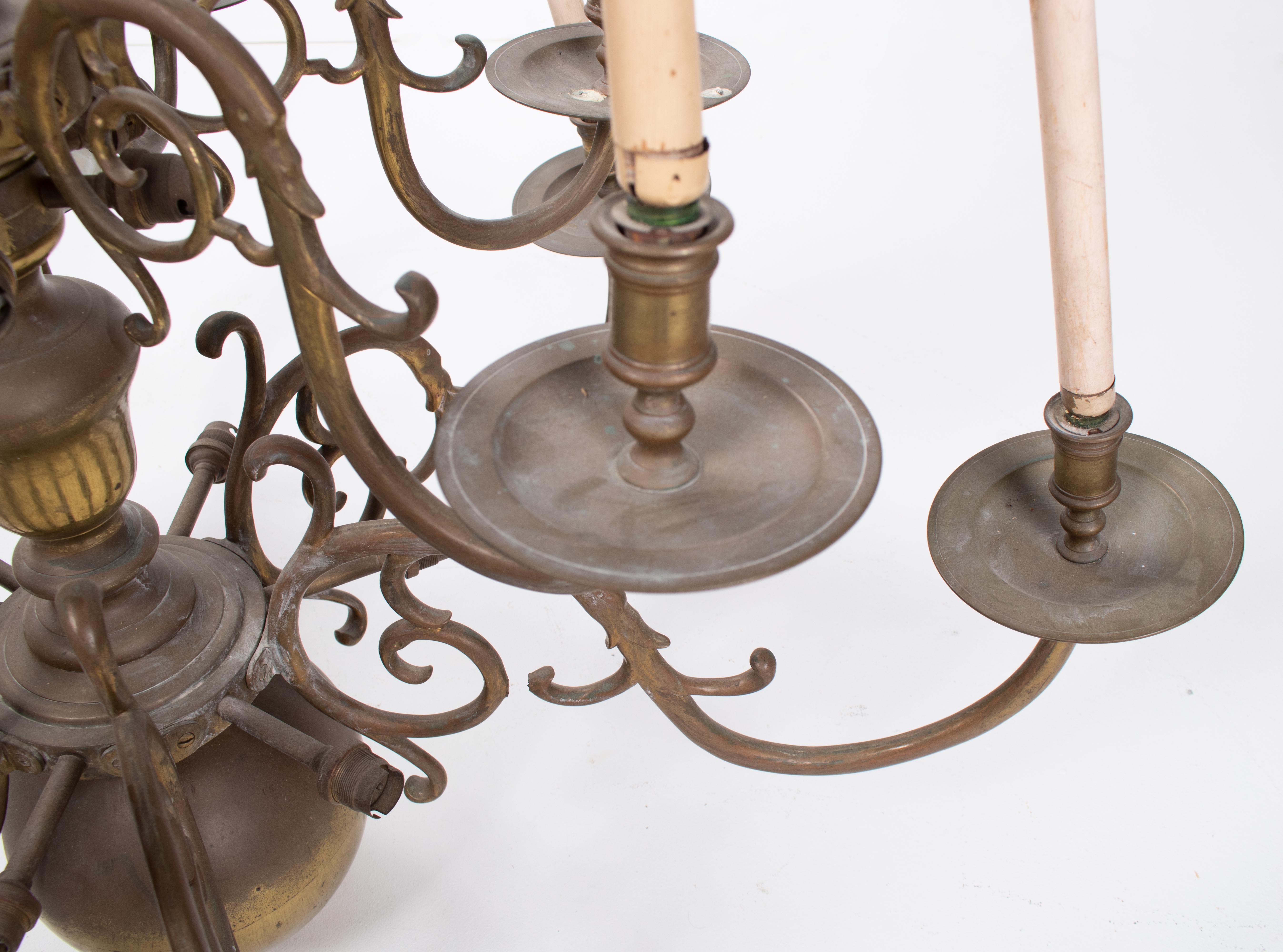 Early 20th Century French Brass Chandelier For Sale 1