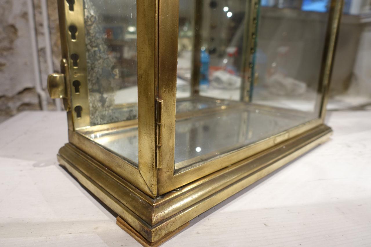 Early 20th Century, French Brass Display Cabinet In Good Condition In Copenhagen K, DK
