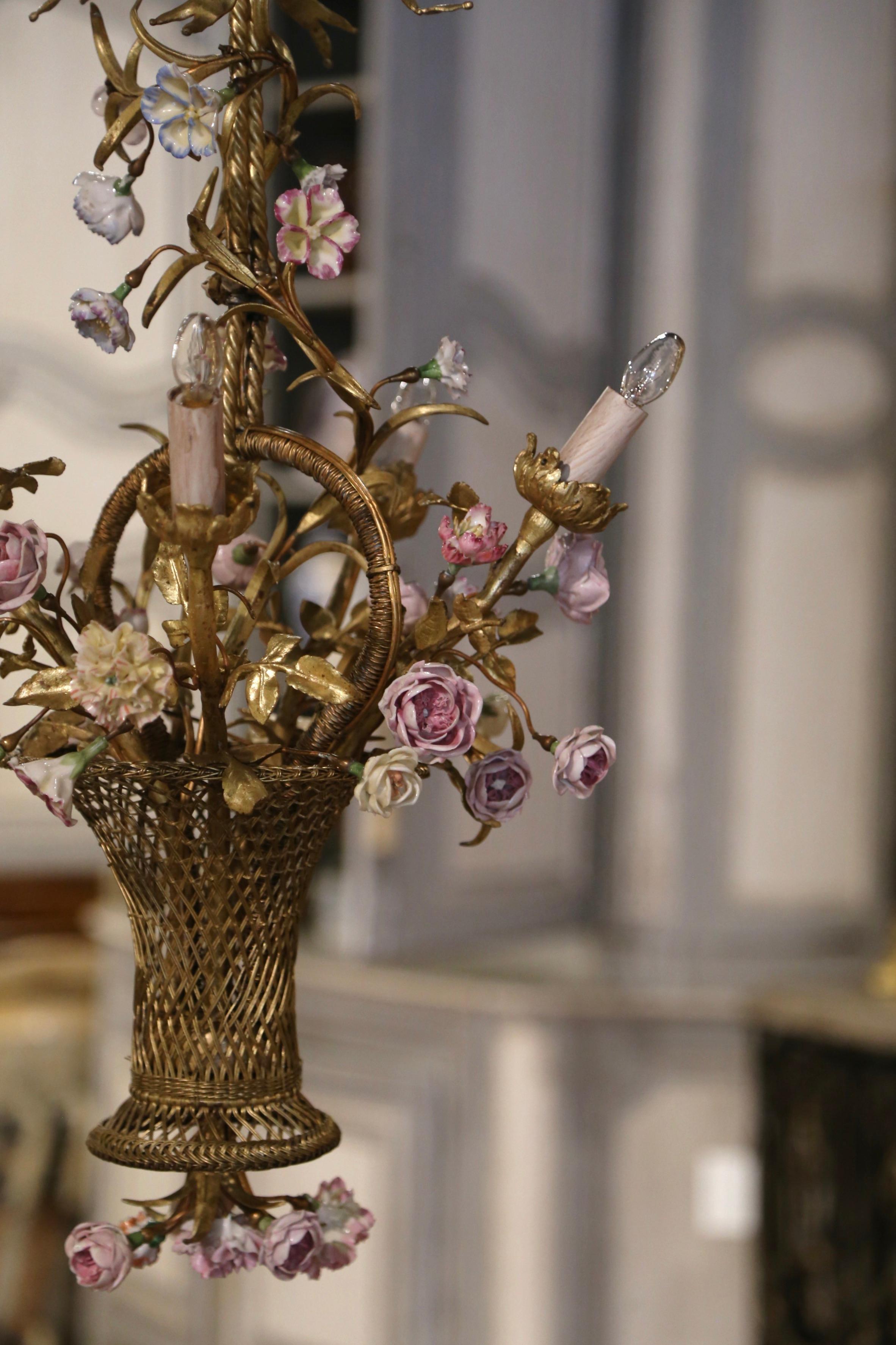 Early 20th Century French Brass & Porcelain Flowers Four-Light Basket Chandelier In Excellent Condition For Sale In Dallas, TX
