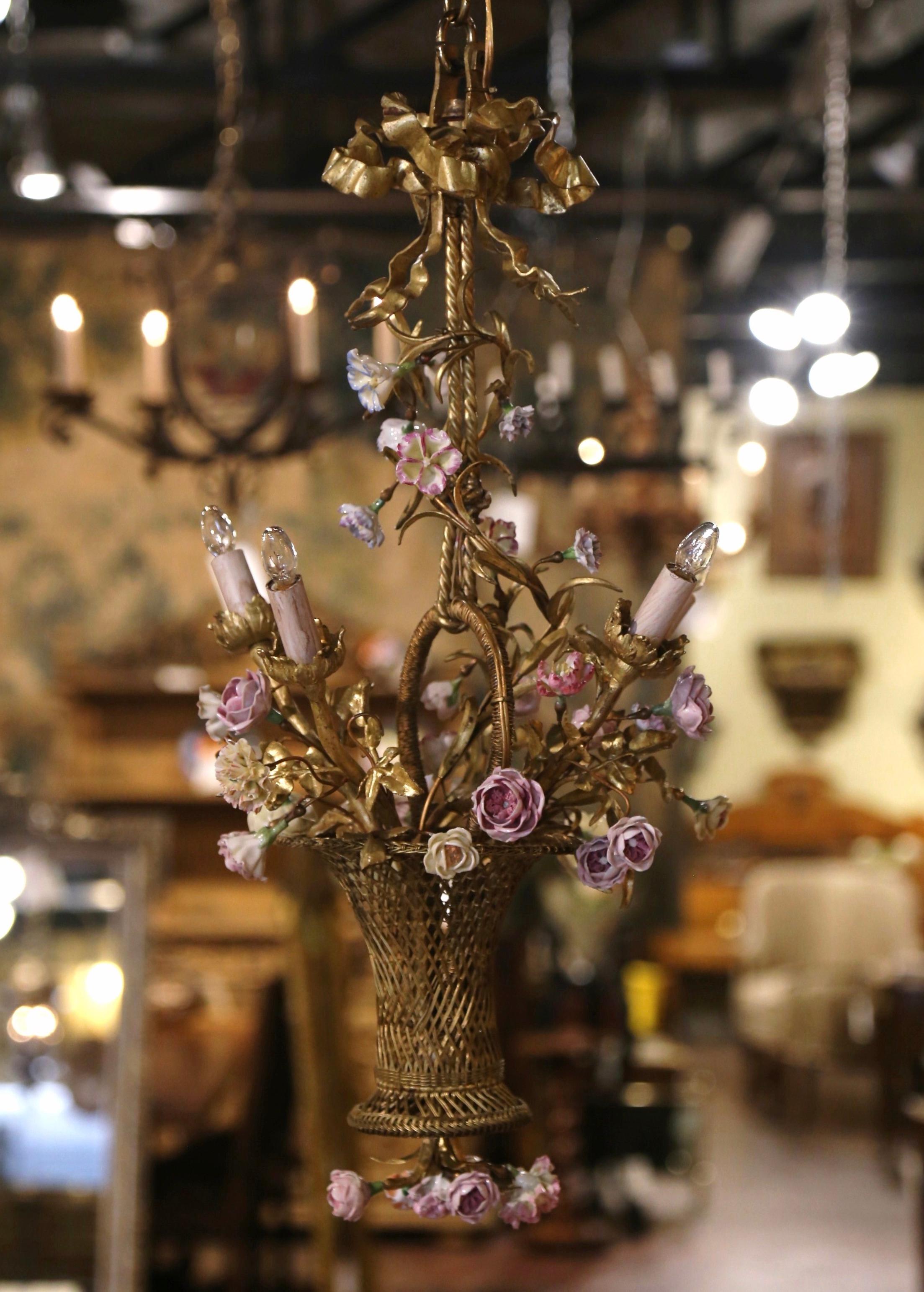 Early 20th Century French Brass & Porcelain Flowers Four-Light Basket Chandelier For Sale 3