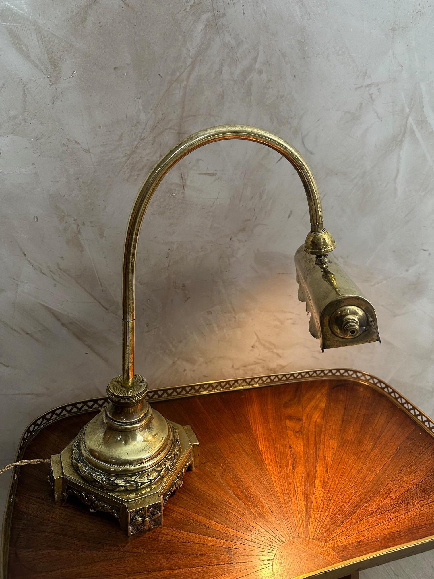 Lampe de table en laiton française du début du 20e siècle, années 1900 en vente 4