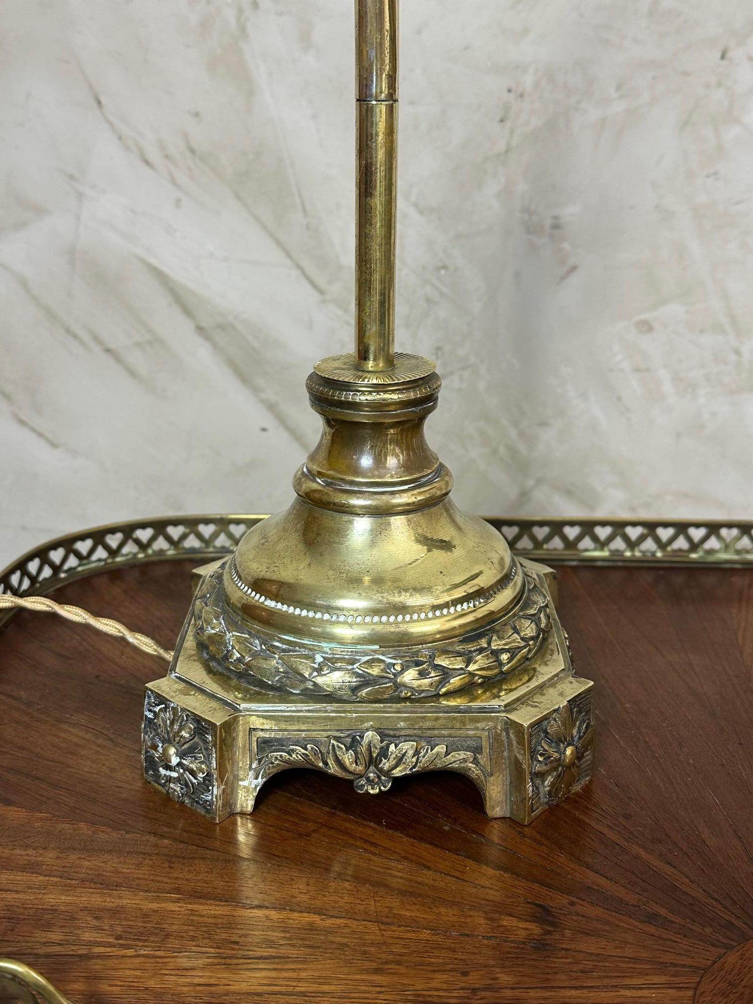 Lampe de table en laiton française du début du 20e siècle, années 1900 Bon état - En vente à LEGNY, FR