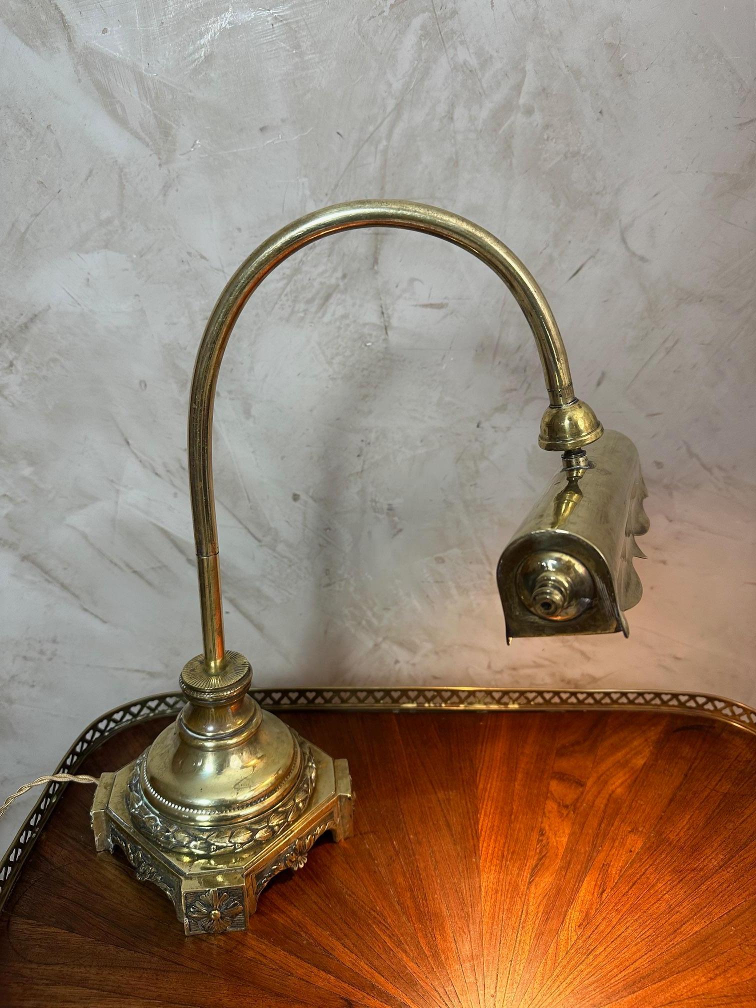 Lampe de table en laiton française du début du 20e siècle, années 1900 en vente 3