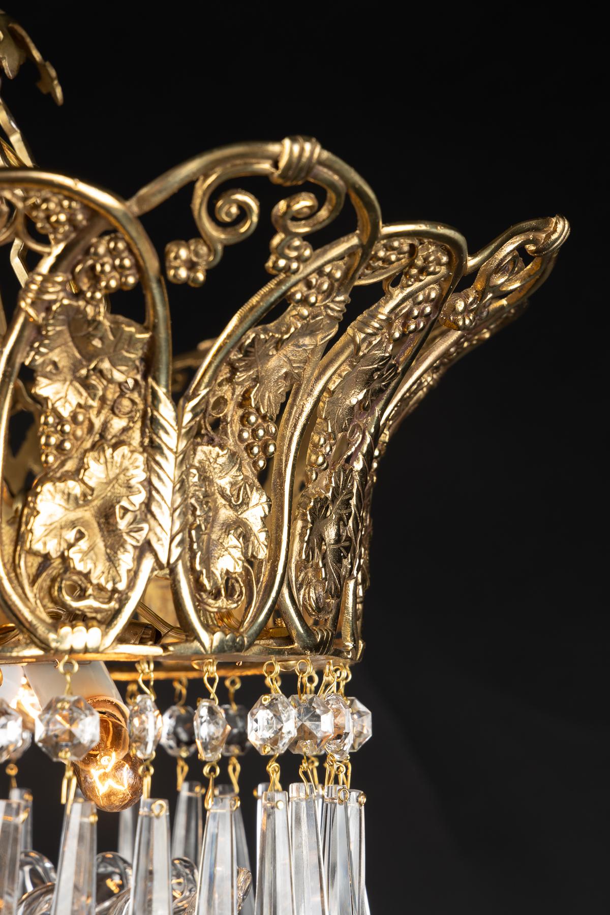 Französischer Kronleuchter aus Bronze und Baccarat-Kristall des frühen 20. Jahrhunderts, Traubenkrone im Angebot 4