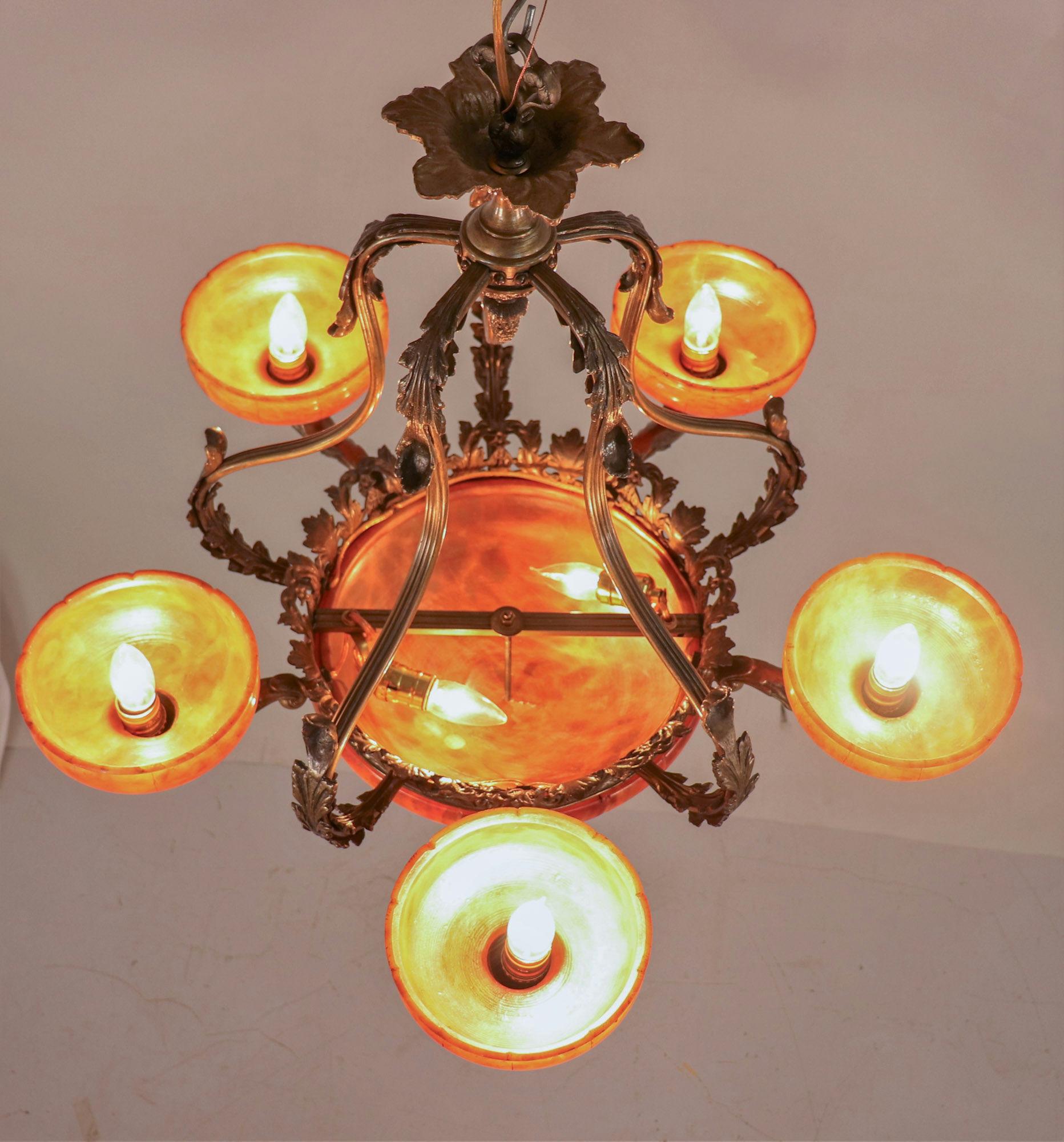 Neoclassical Early 20th Century French Bronze and Orange Amber Alabaster Chandelier For Sale