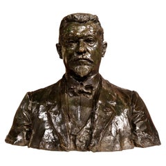 Busto francés de bronce de principios del siglo XX Firmado A. Descatoire" y fechado en 1913