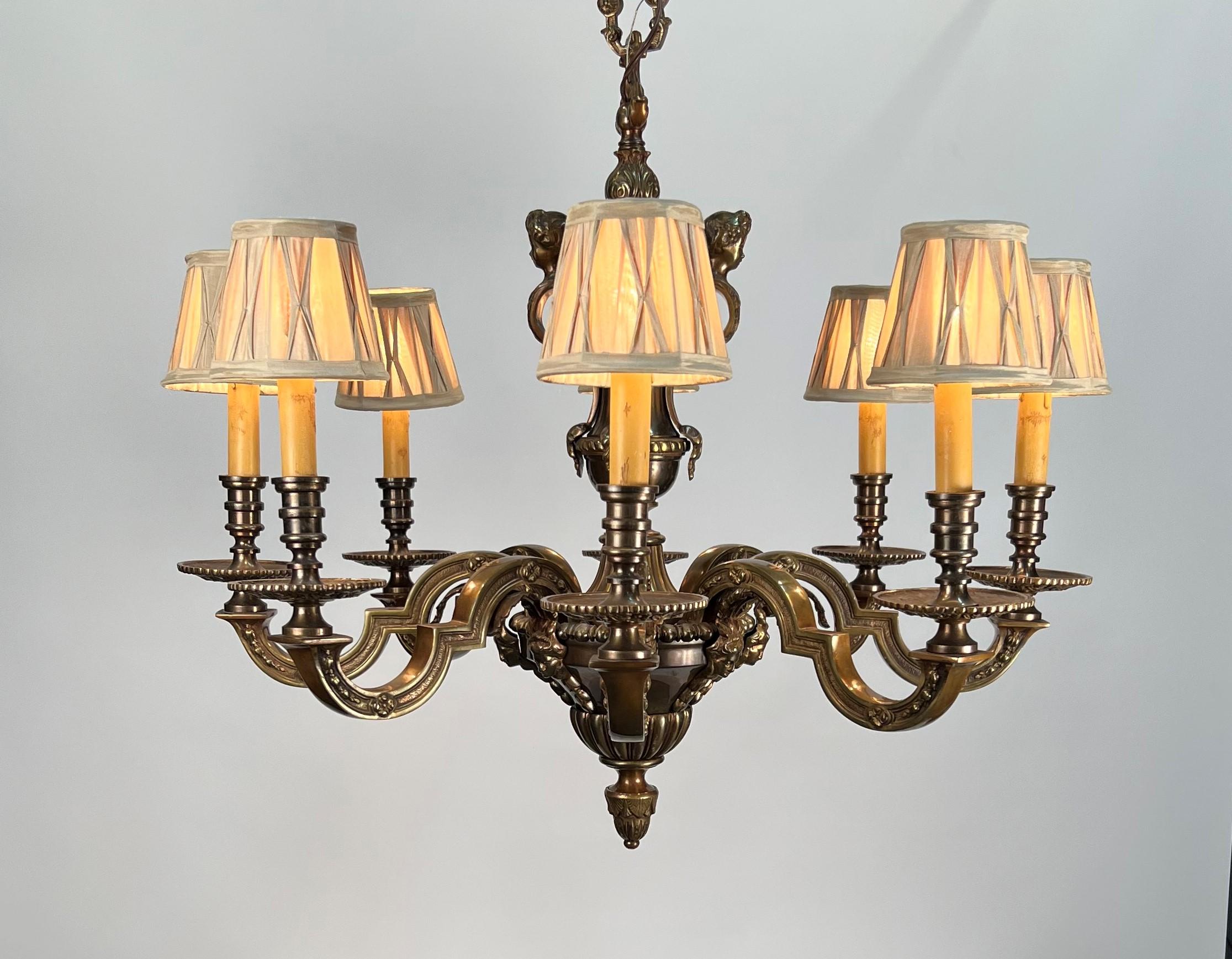 Early 20th Century French Bronze Chandelier For Sale 8