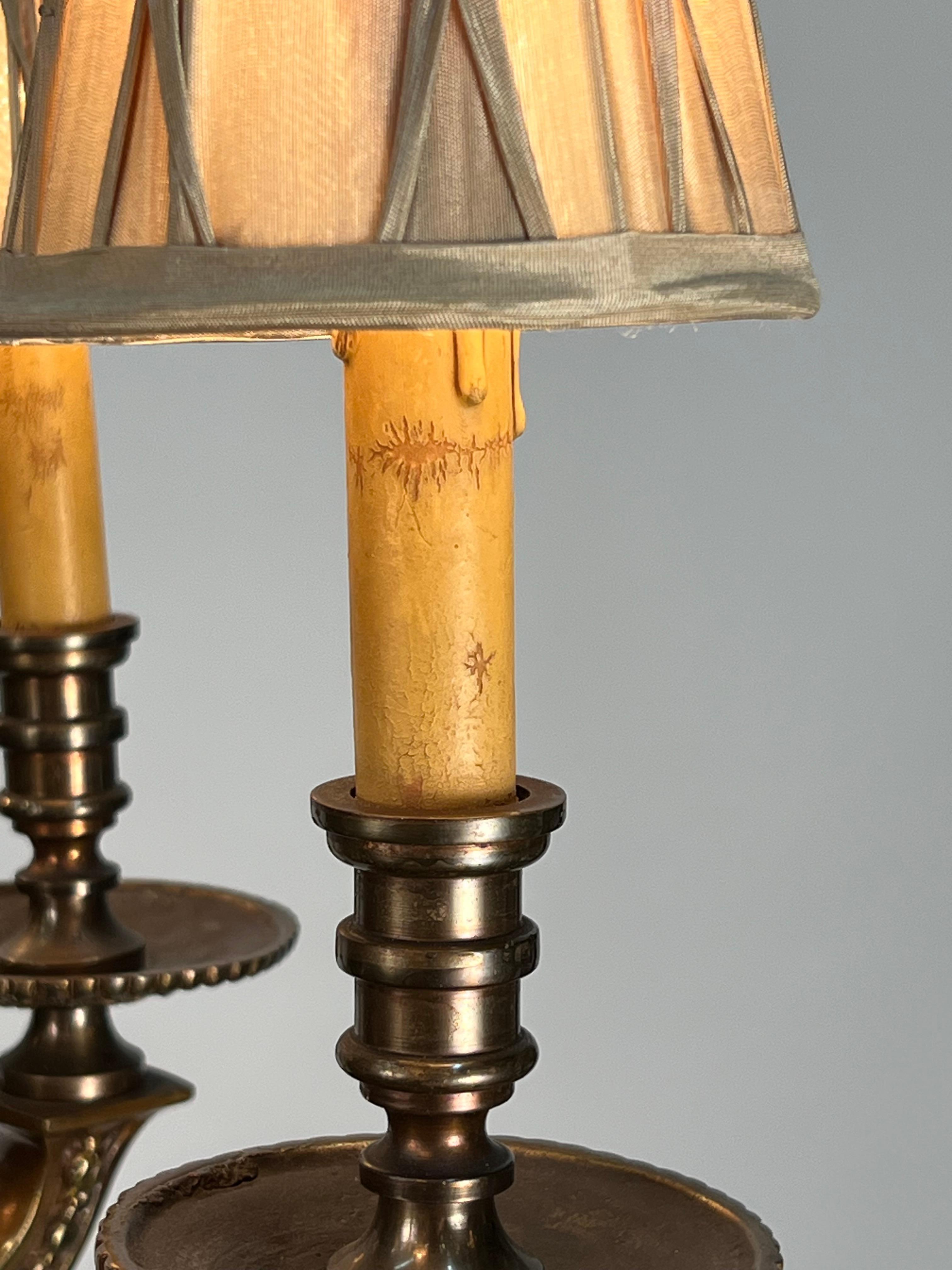 Early 20th Century French Bronze Chandelier For Sale 10