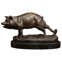 Französische Schweineskulptur aus Bronze auf schwarzem Marmorsockel aus dem frühen 20
