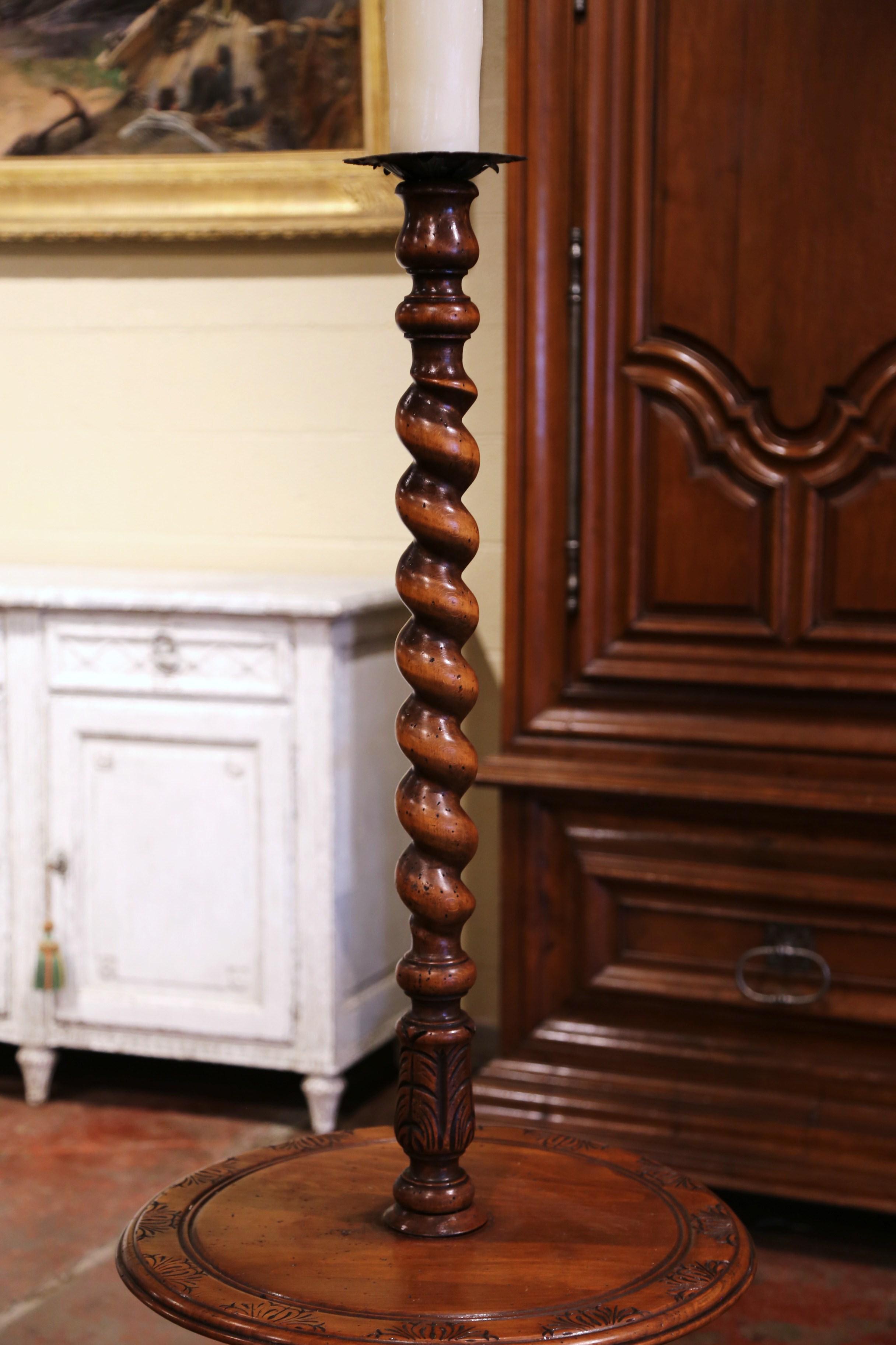 Louis XIII Early 20th Century French Carved and Barley Twist Floor Lamp with Attached Table