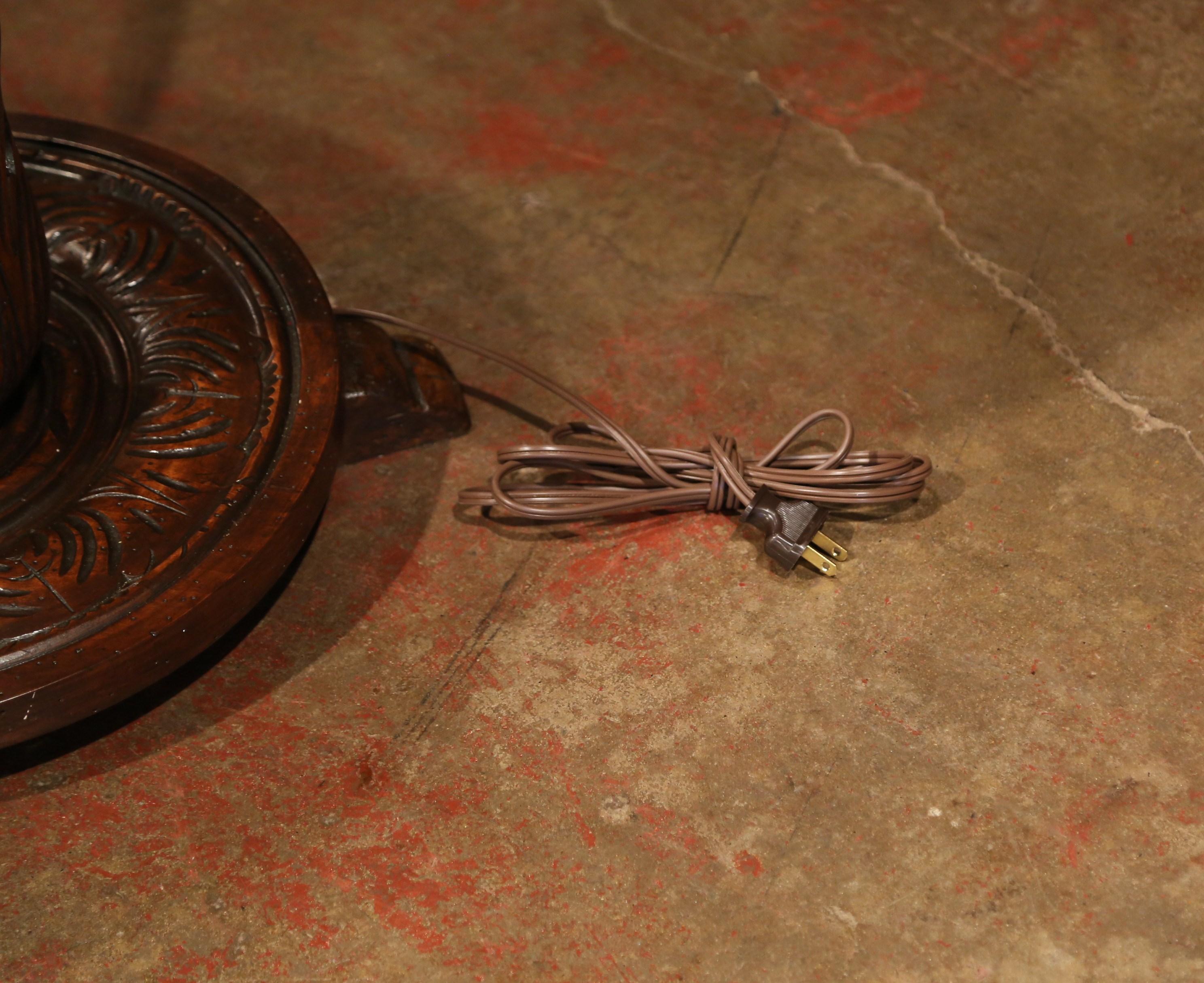 Early 20th Century French Carved and Barley Twist Floor Lamp with Attached Table In Excellent Condition In Dallas, TX