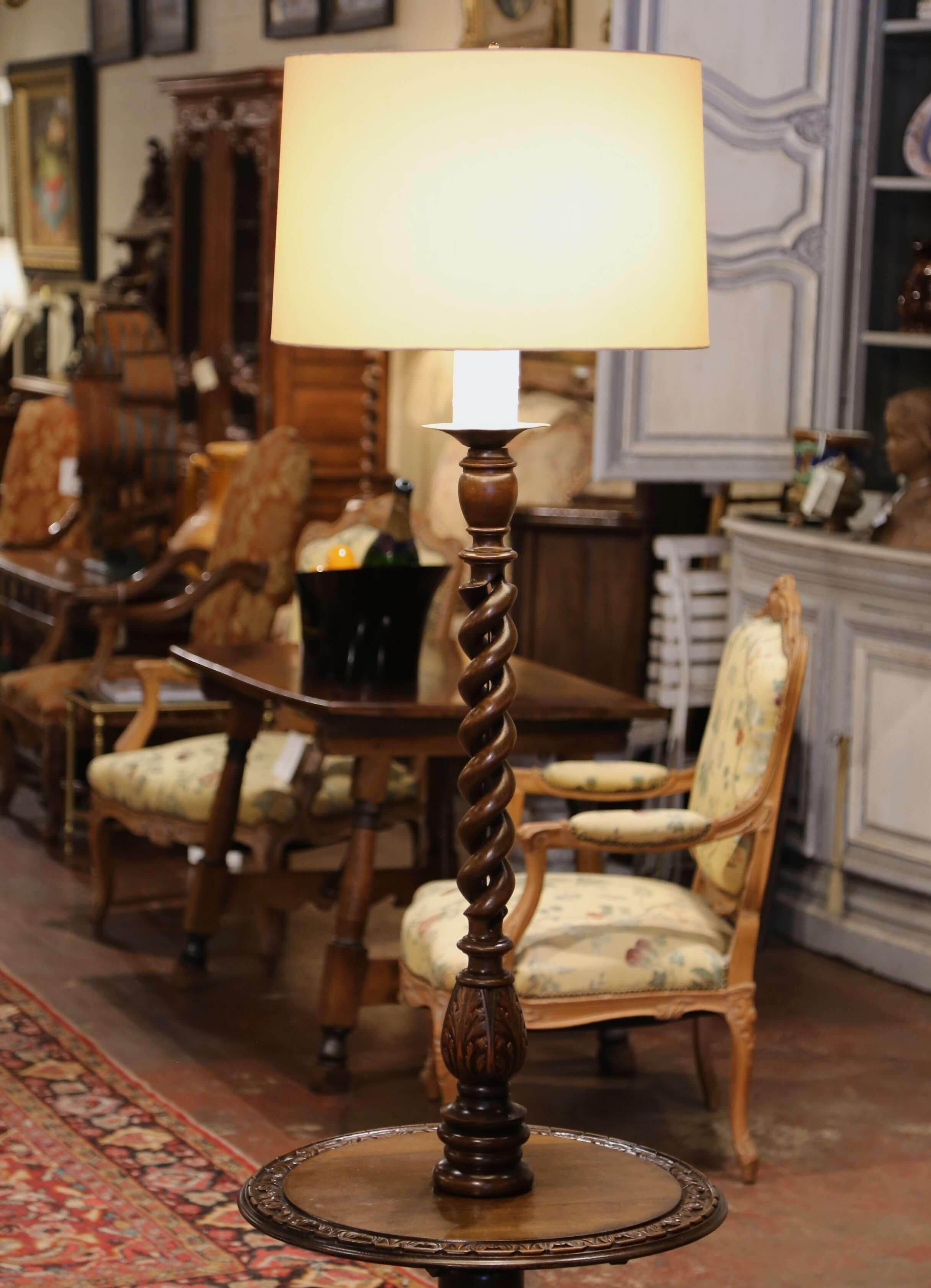 Early 20th Century French Carved Barley Twist Floor Lamp with Attached Table 4