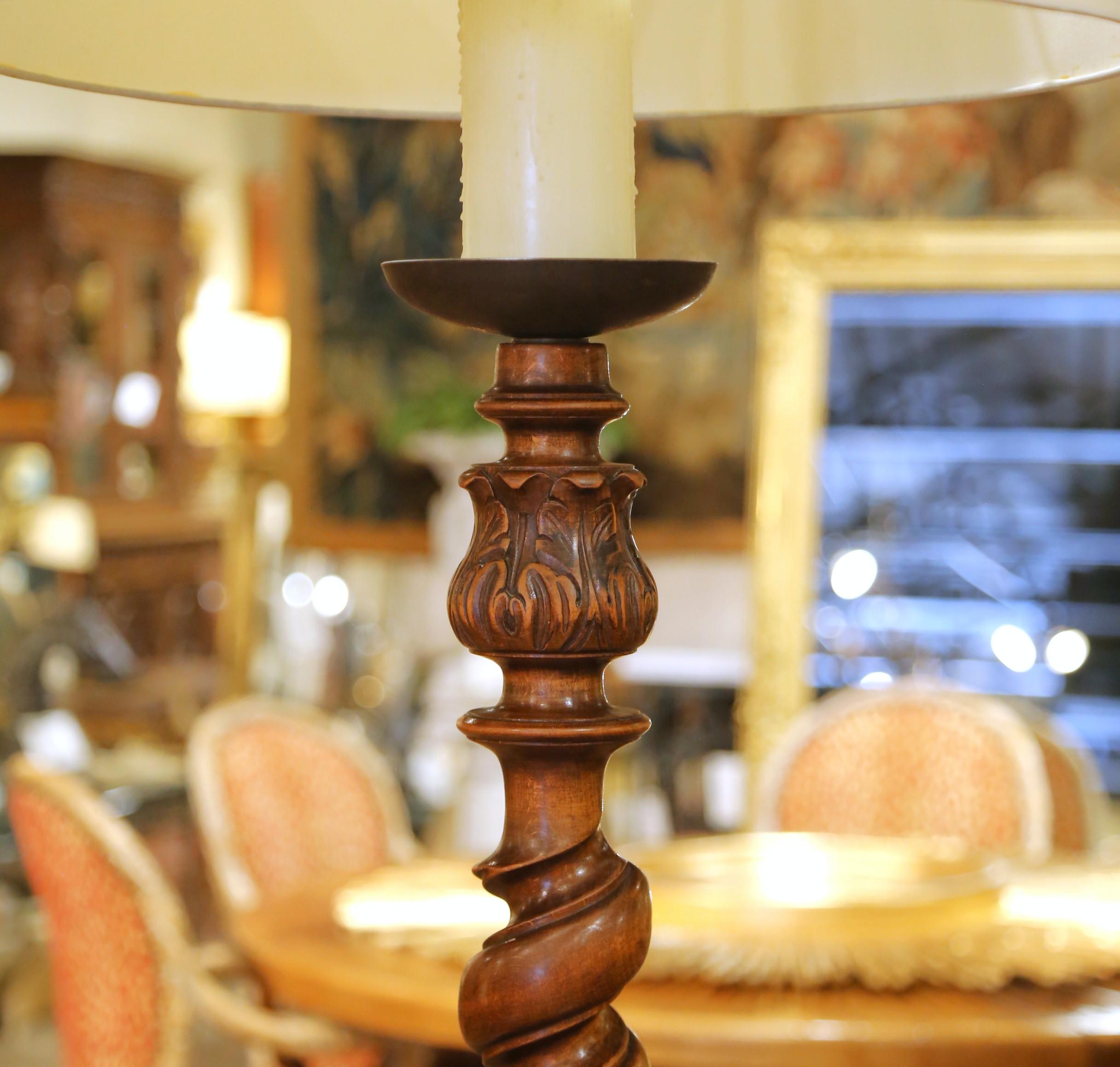 Louis XIII Early 20th Century French Carved Barley Twist Floor Lamp with Attached Table For Sale