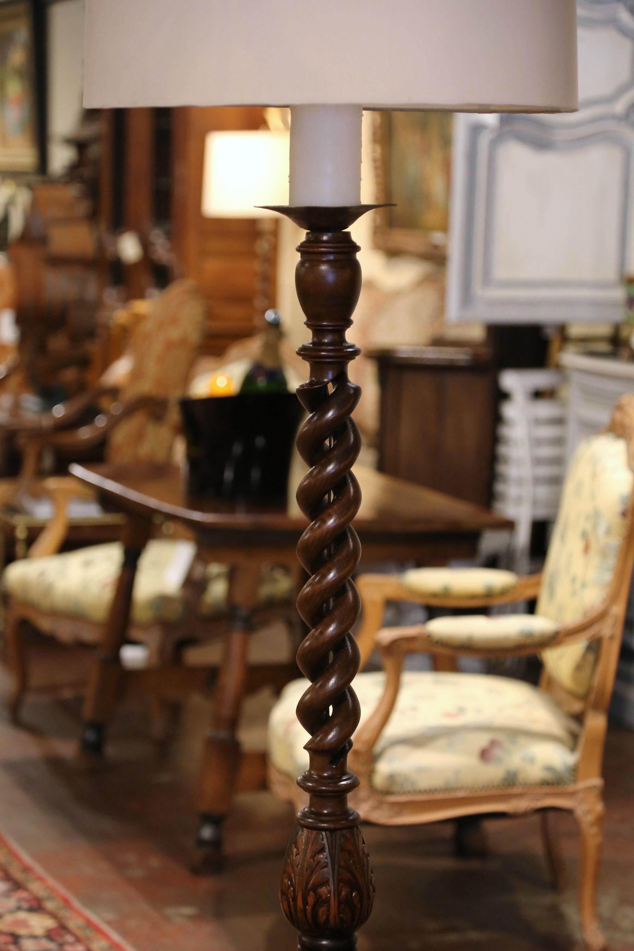 Early 20th Century French Carved Barley Twist Floor Lamp with Attached Table In Excellent Condition In Dallas, TX