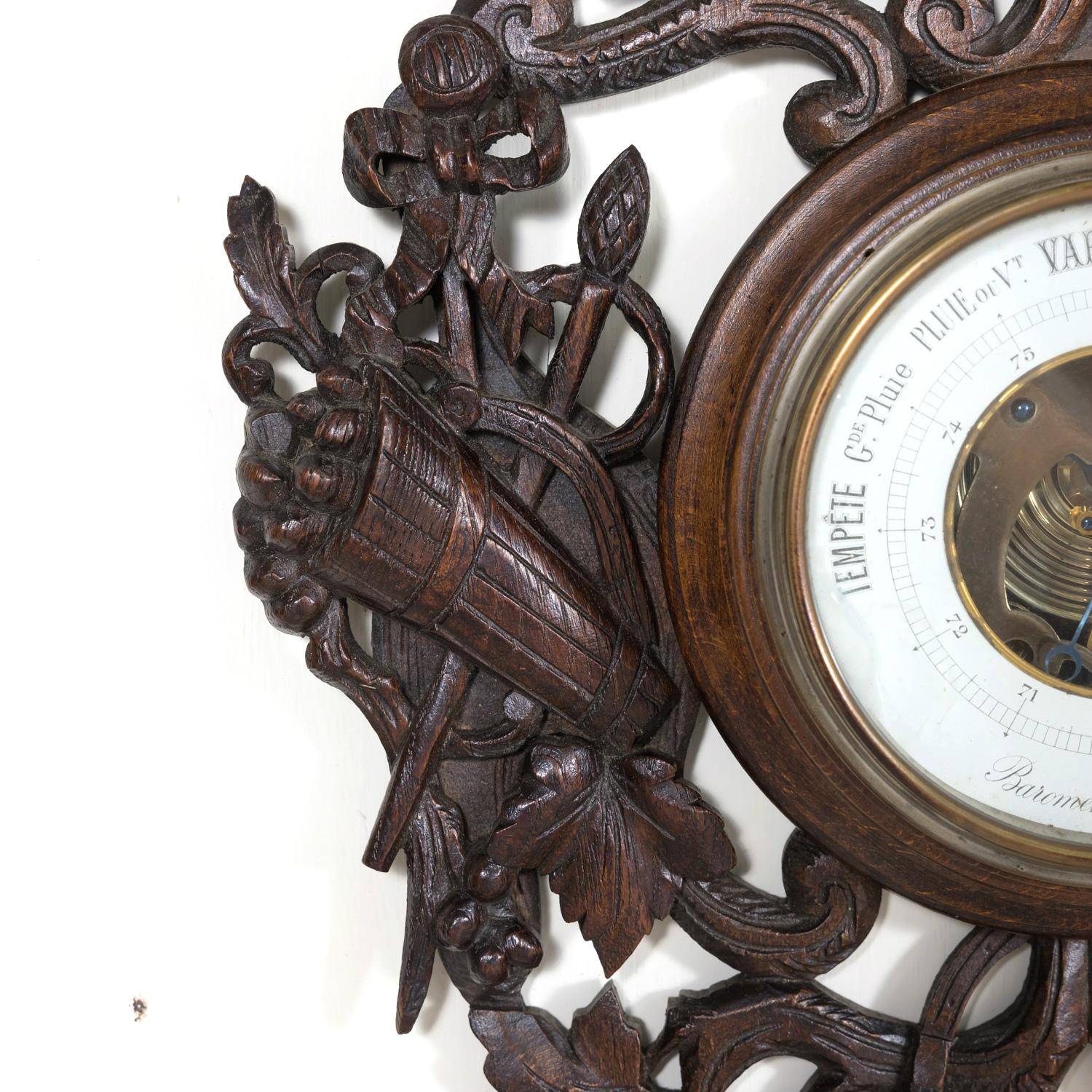 Early 20th Century French Carved Black Forest Hunting Barometer and Thermometer For Sale 1