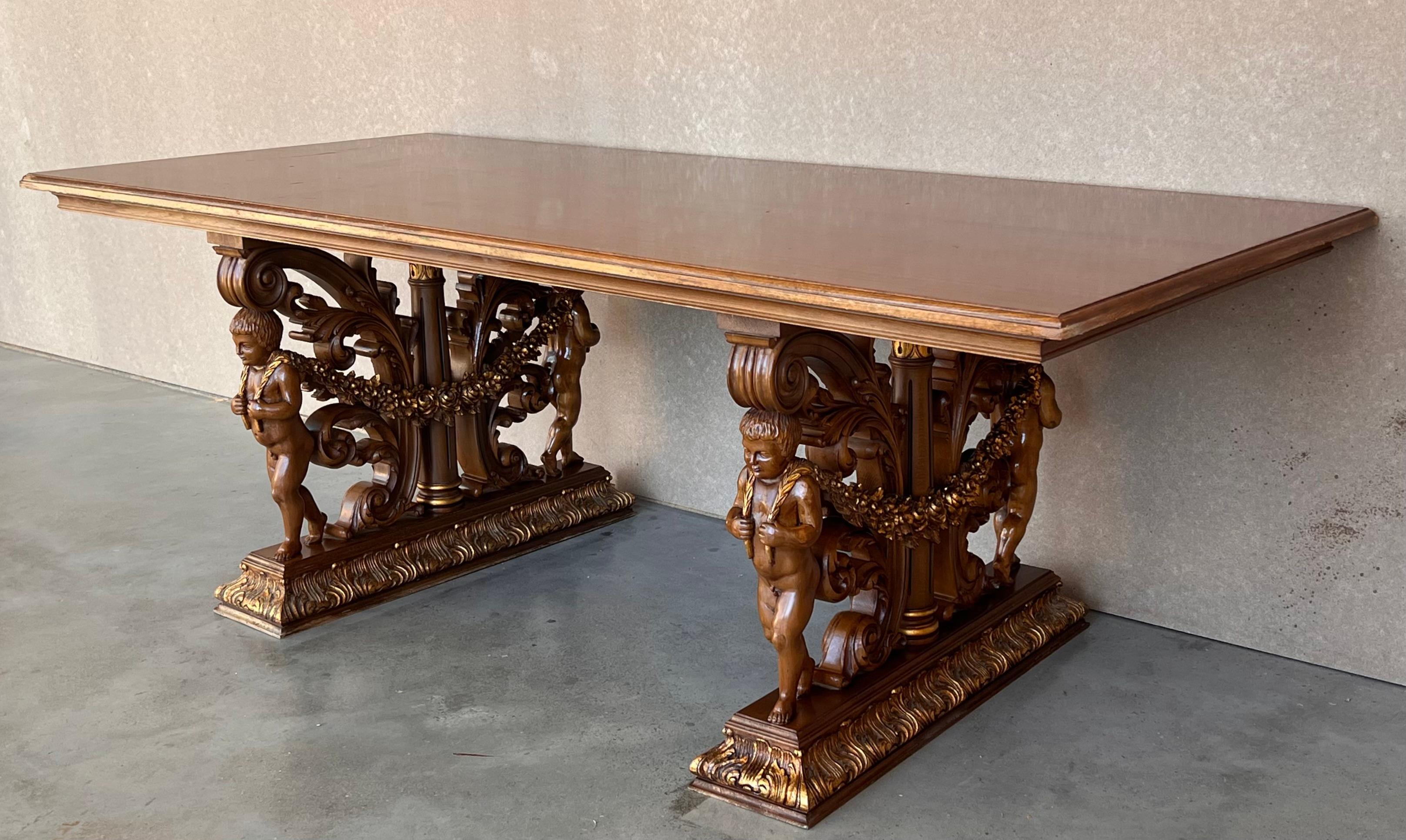 Italian Early 20th Century French Carved Bleached Oak Marquetry Center or Dining Table For Sale