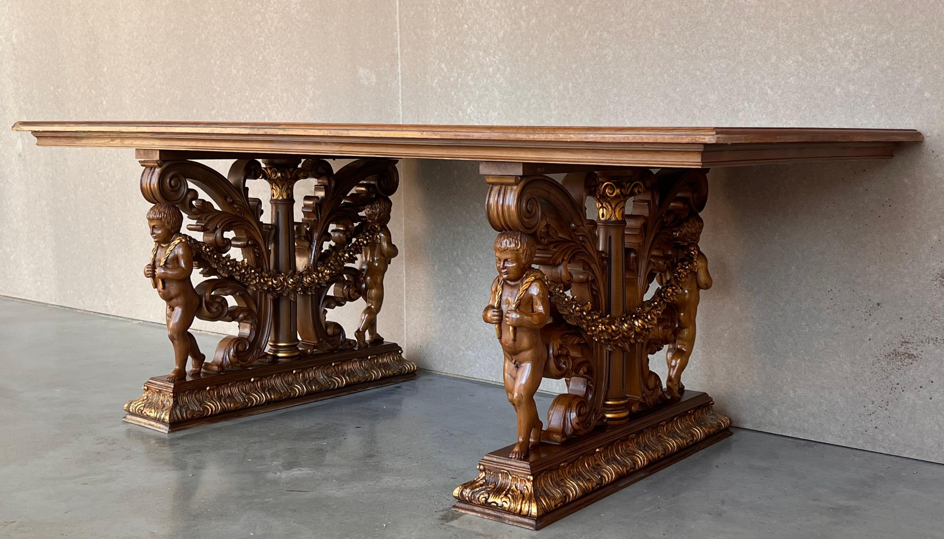 Early 20th Century French Carved Bleached Oak Marquetry Center or Dining Table In Good Condition For Sale In Miami, FL