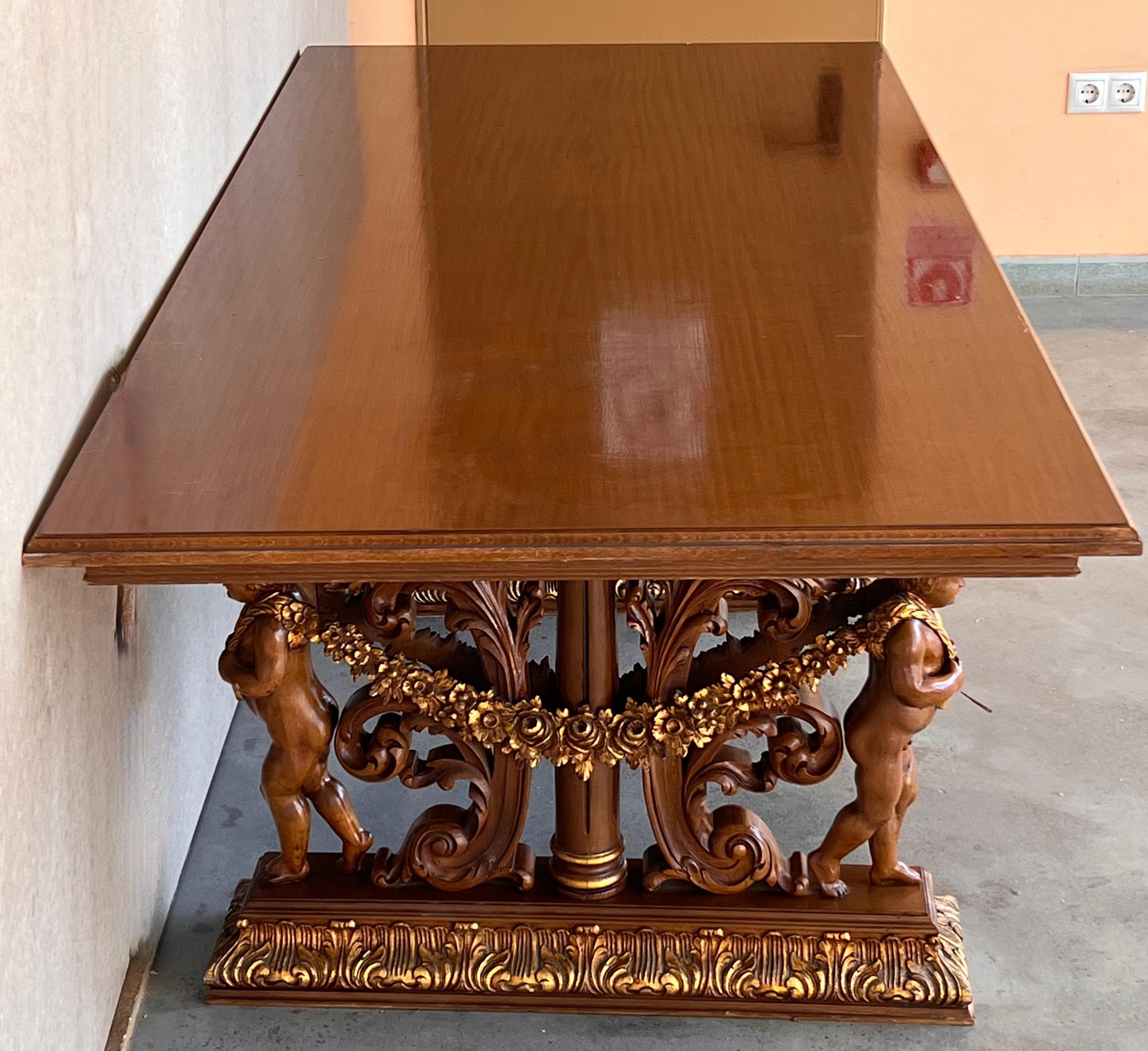 Mesa de centro o de comedor francesa de principios del siglo XX tallada en marquetería de roble blanqueado en venta 3
