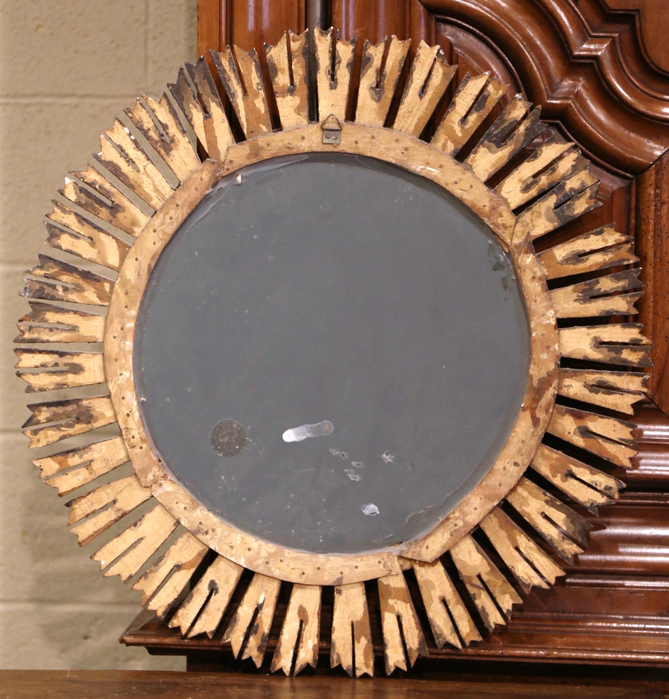  Early 20th Century French Carved Giltwood Sunburst Mirror For Sale 3