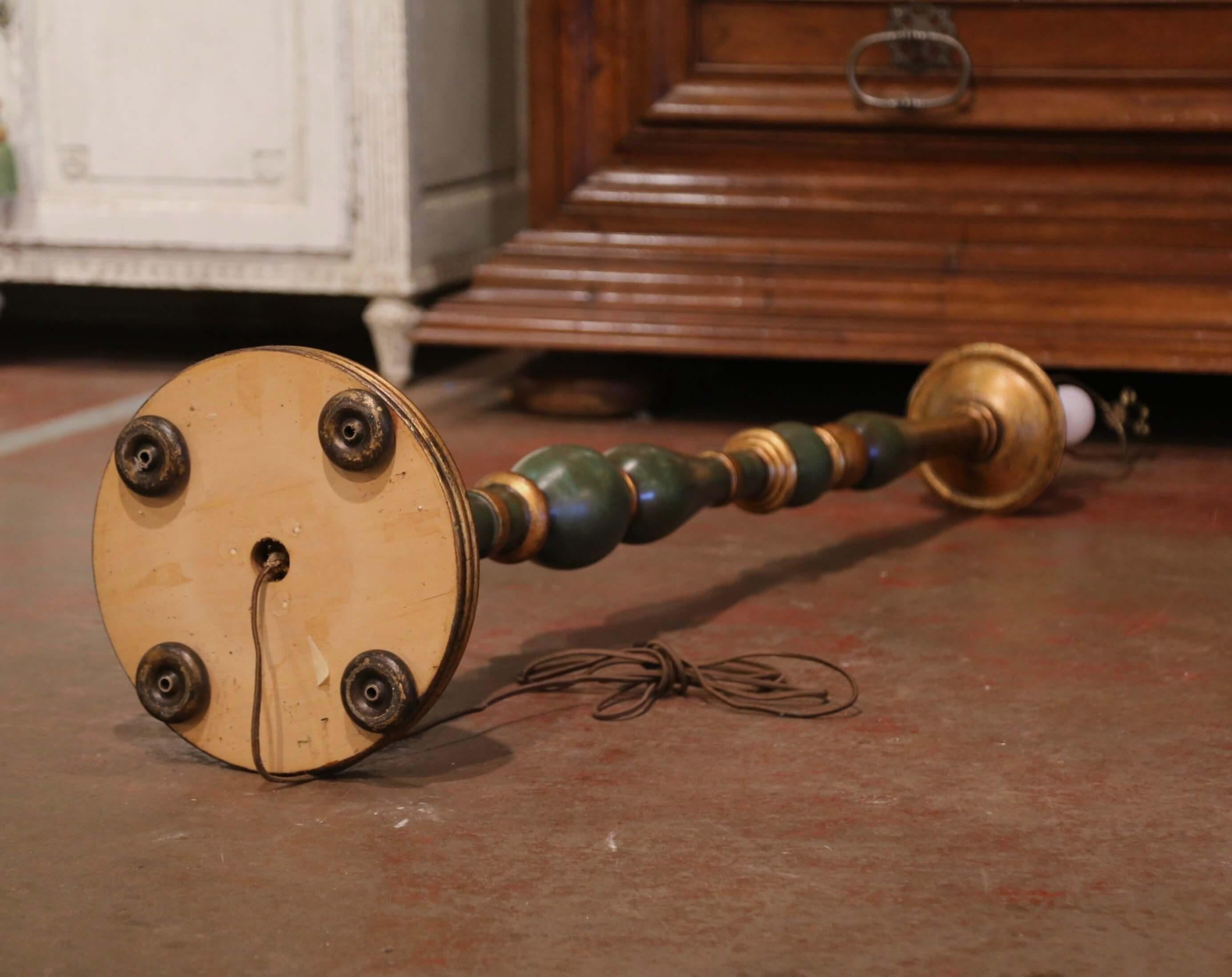 Early 20th Century French Carved Painted and Gilt Floor Lamp For Sale 2