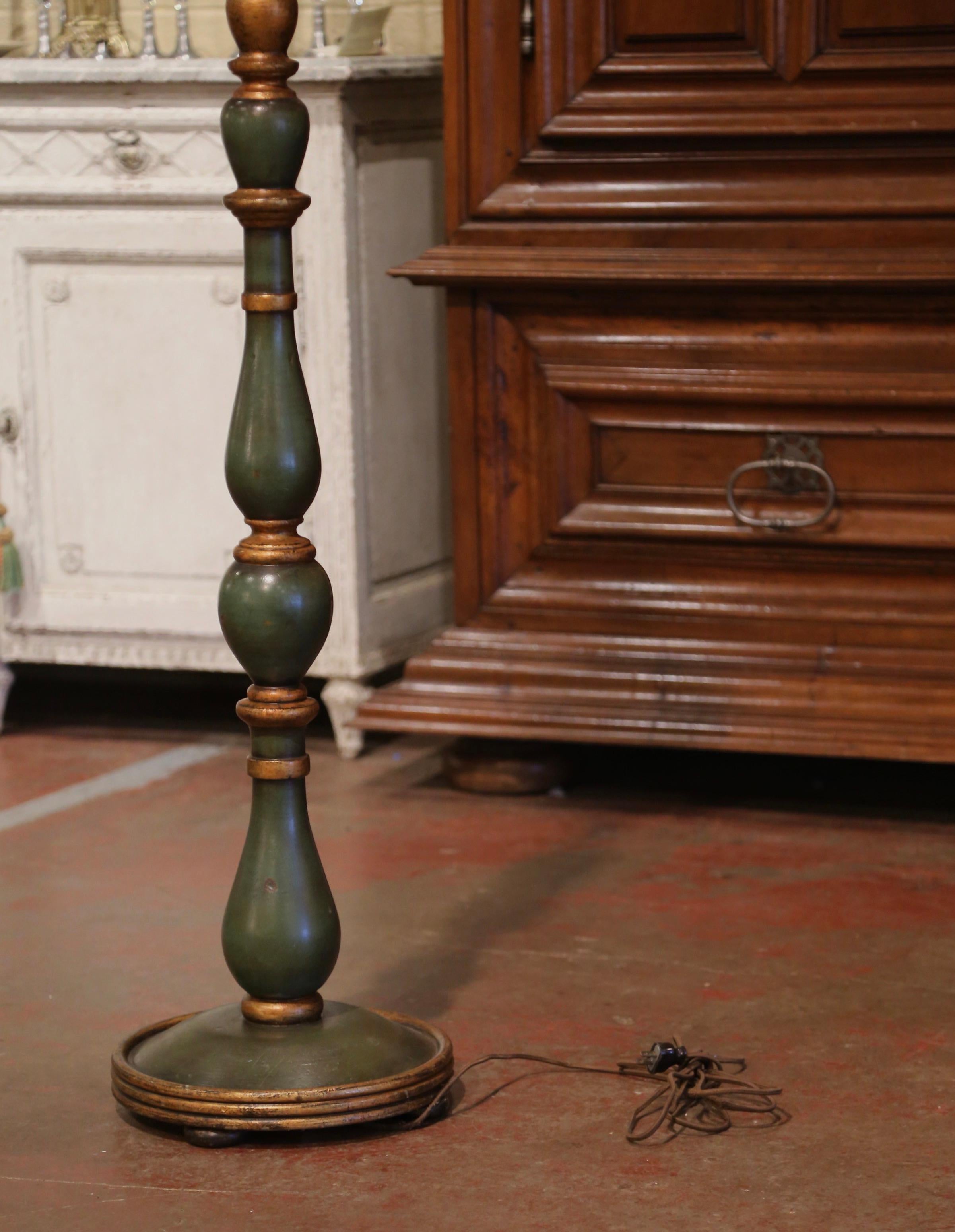 Early 20th Century French Carved Painted and Gilt Floor Lamp with Custom Shade In Excellent Condition In Dallas, TX