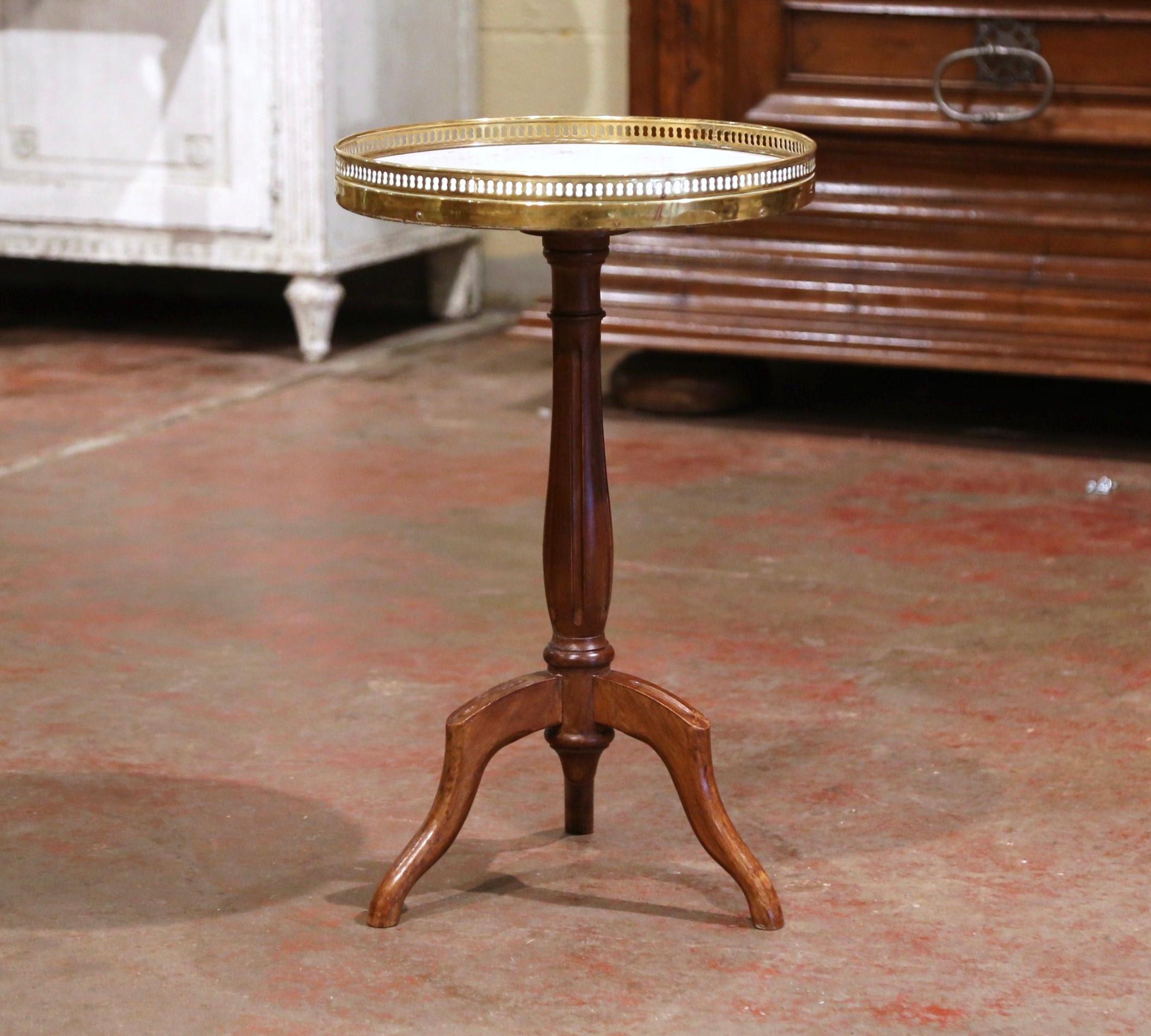 Empire Early 20th Century French Carved Walnut and White Marble Side Pedestal Table