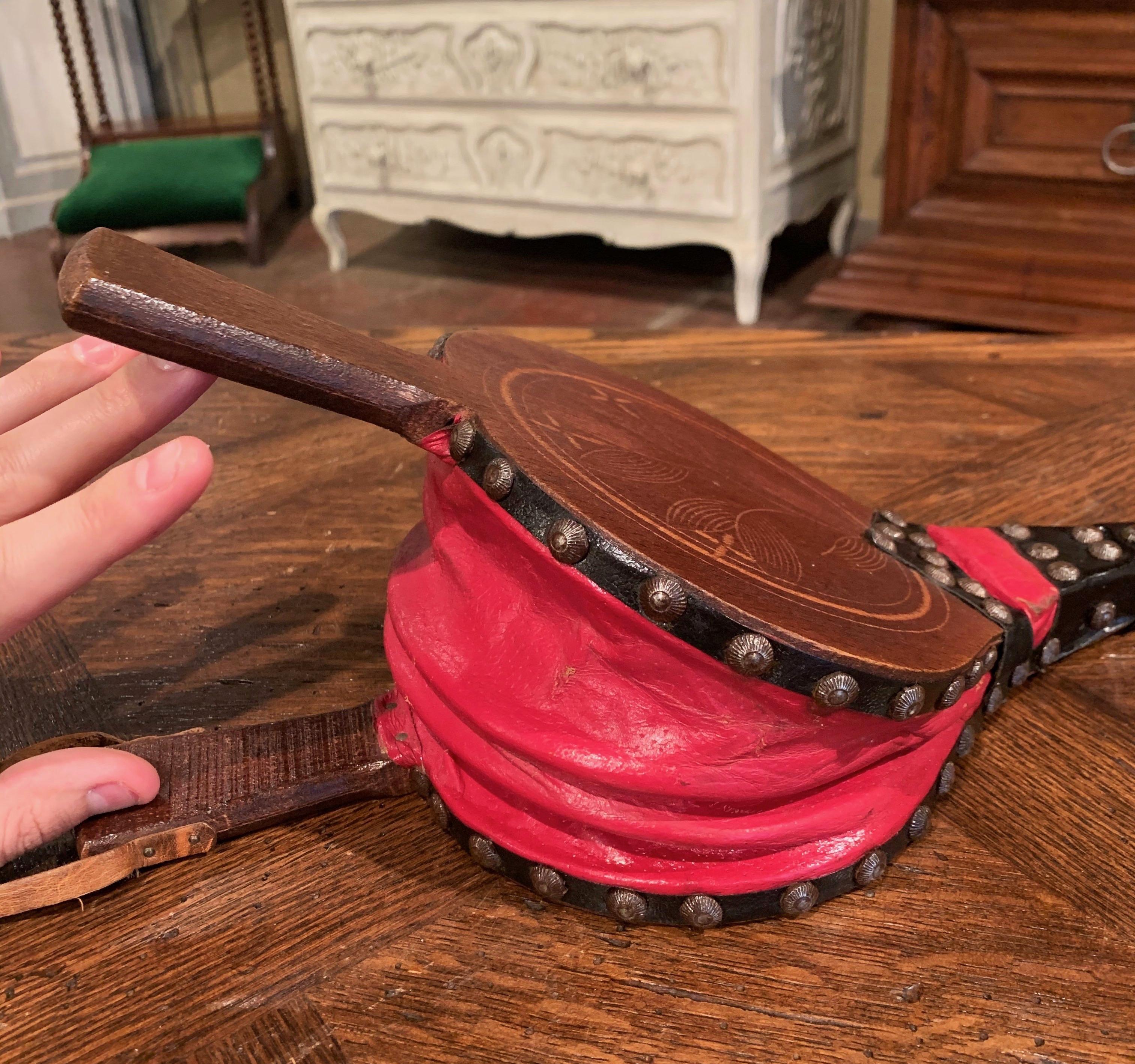 Early 20th Century French Carved Walnut, Iron and Leather Fireplace Bellows In Excellent Condition In Dallas, TX