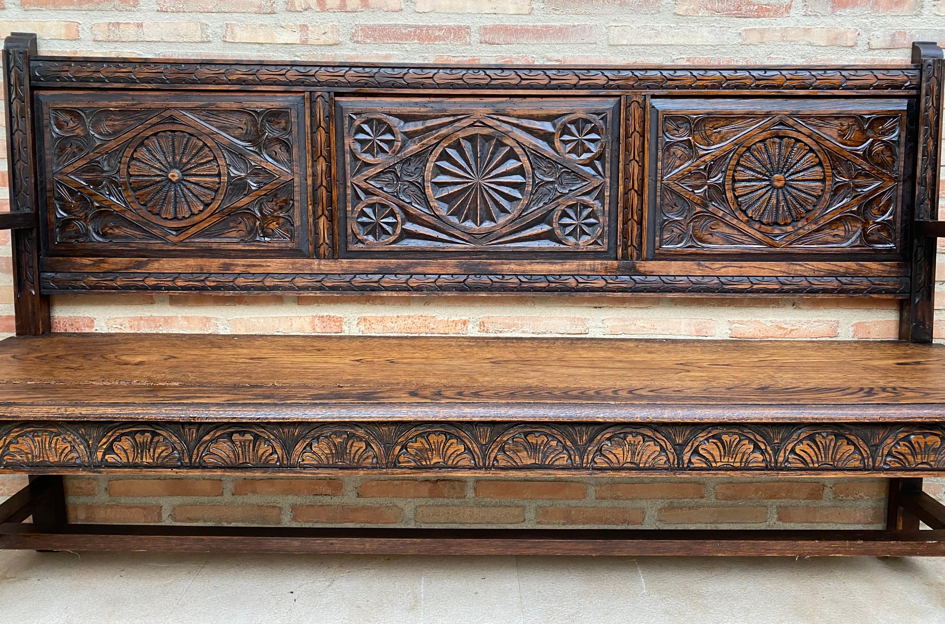 Early 20th Century French Carved Walnut Large Bench, 1920s For Sale 9