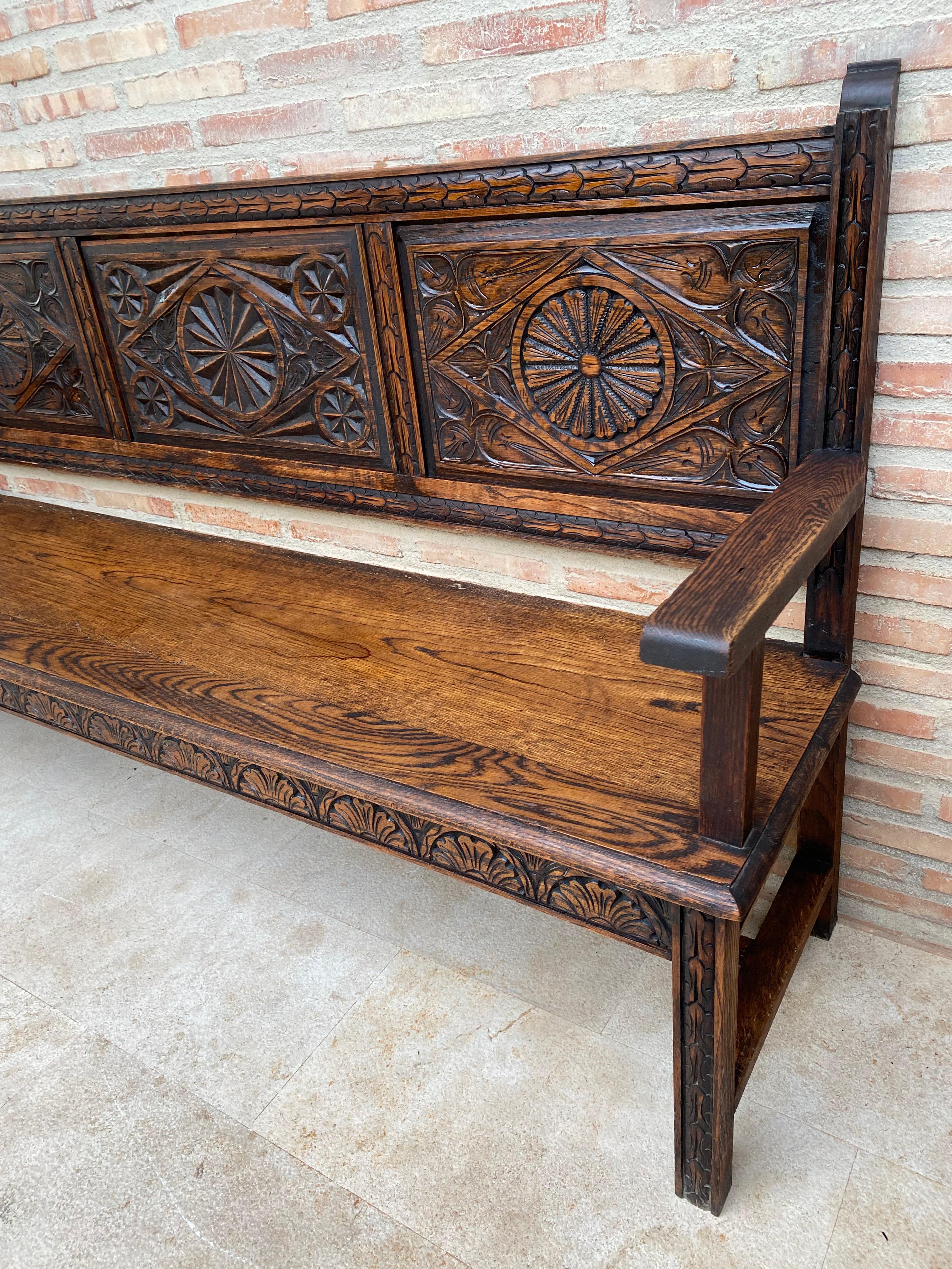 Early 20th Century French Carved Walnut Large Bench, 1920s For Sale 10