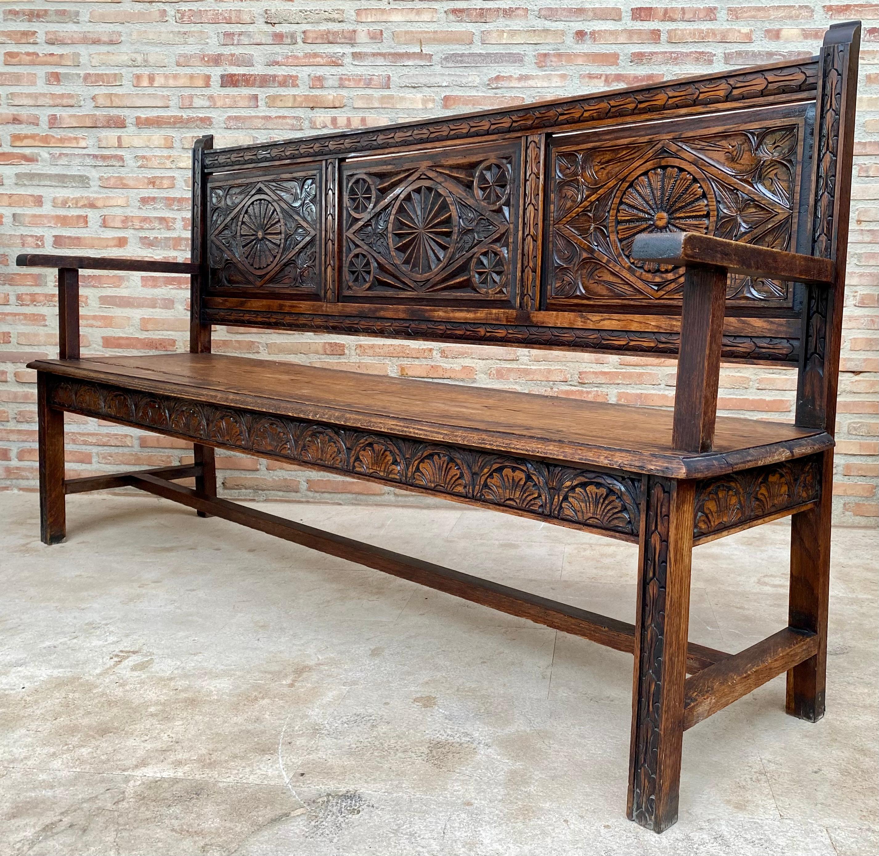 Early 20th Century French Carved Walnut Large Bench, 1920s For Sale 2