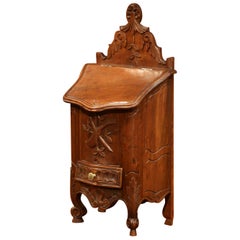 Early 20th Century French Carved Walnut Salt Box from Provence