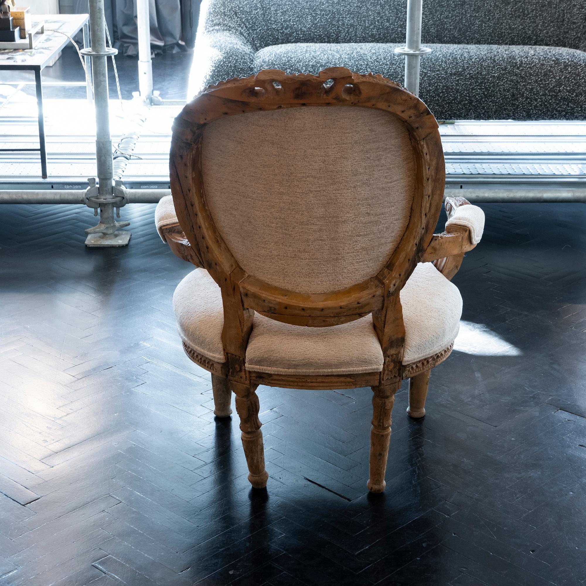 Early 20th Century French Carved Wood Armchair, Reupholstery Ivory Velvet 3
