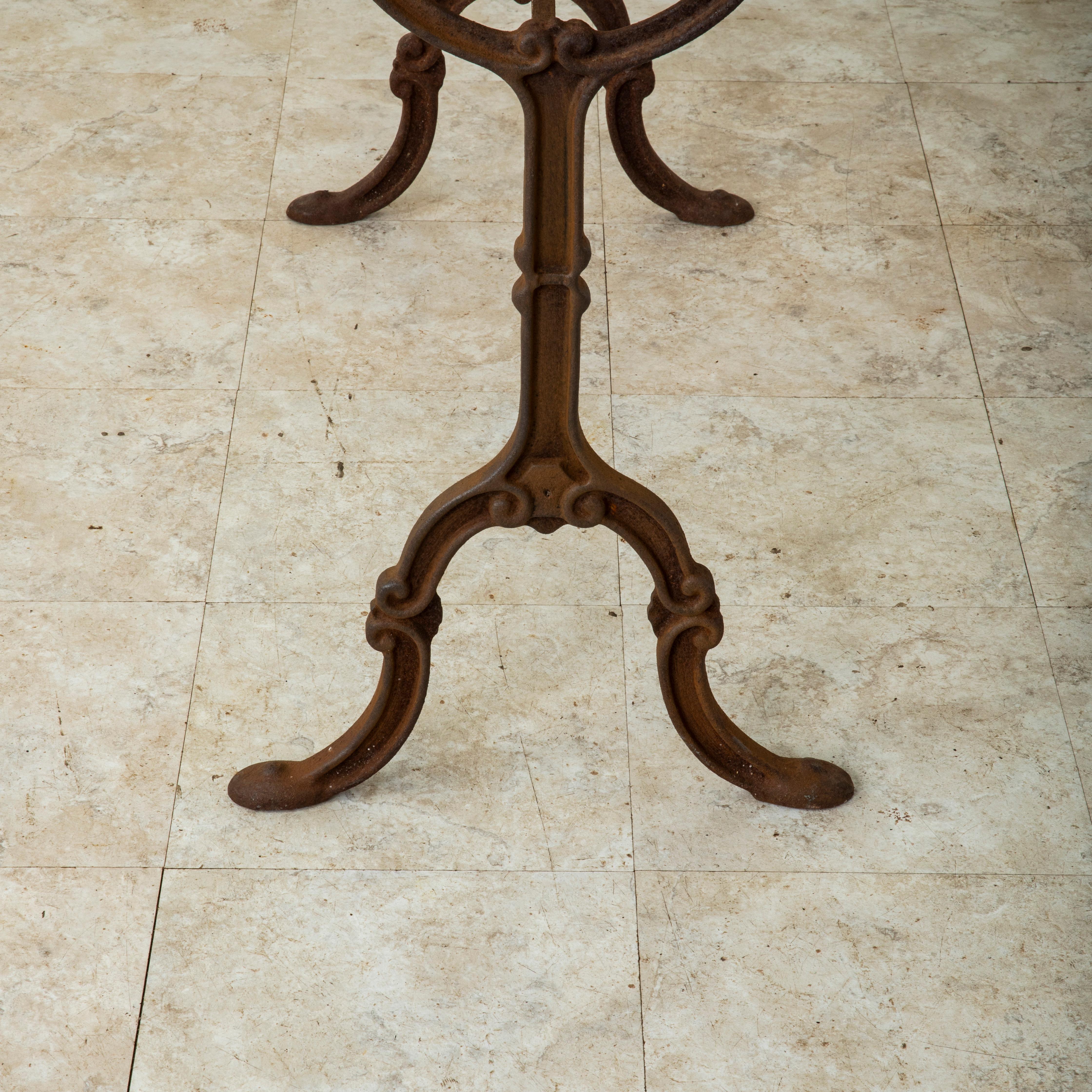 Early 20th Century French Cast Iron and Beveled Oval Marble Bistro Table 5