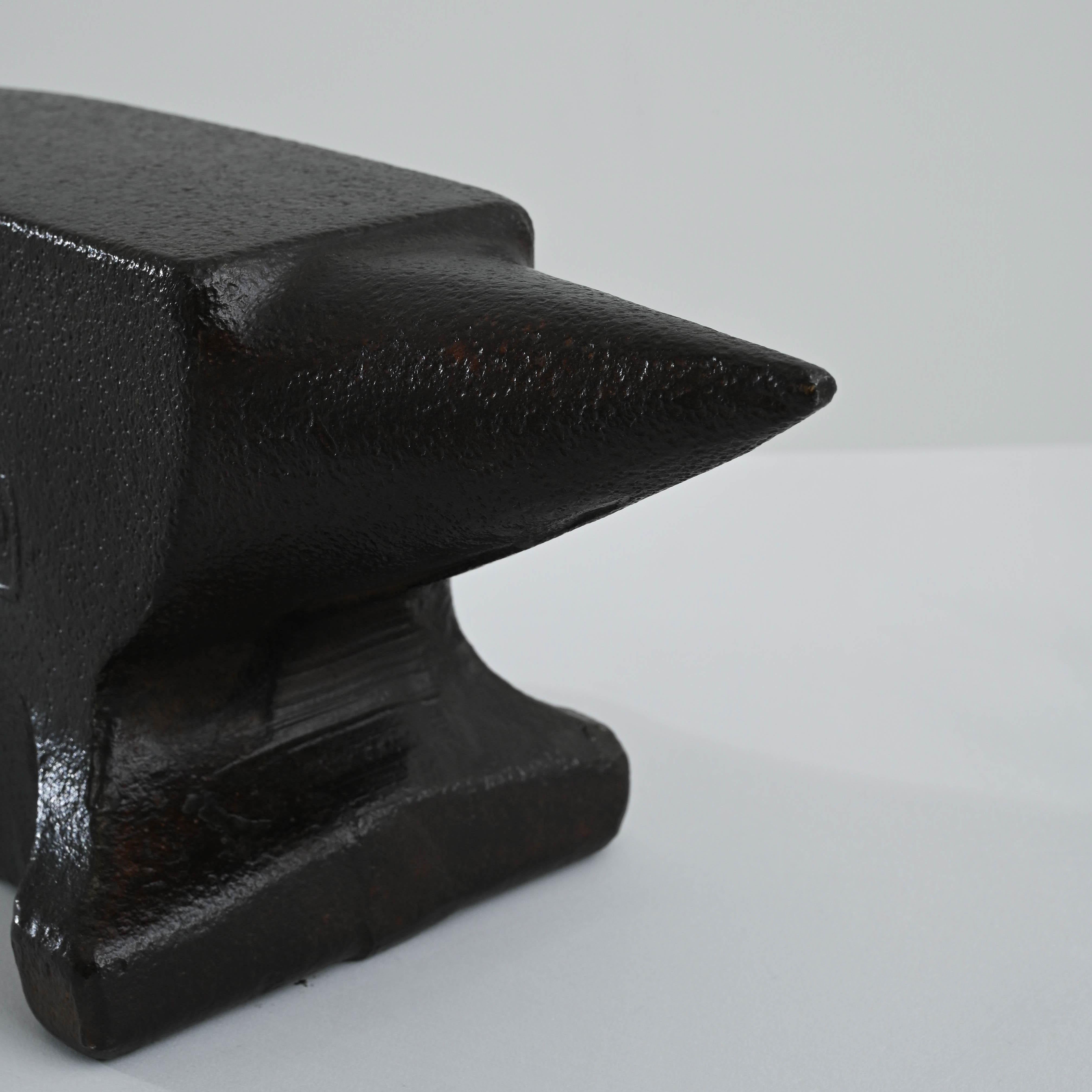 Early 20th Century French Cast Iron Anvil For Sale 4