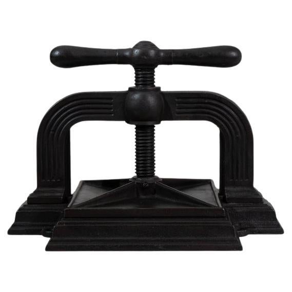 Presse à livres en fonte française du début du 20e siècle