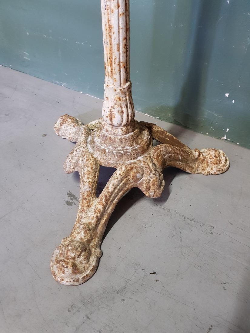 Early 20th Century French Cast Iron Stand, Former Ashtray Holder In Good Condition For Sale In Raalte, NL