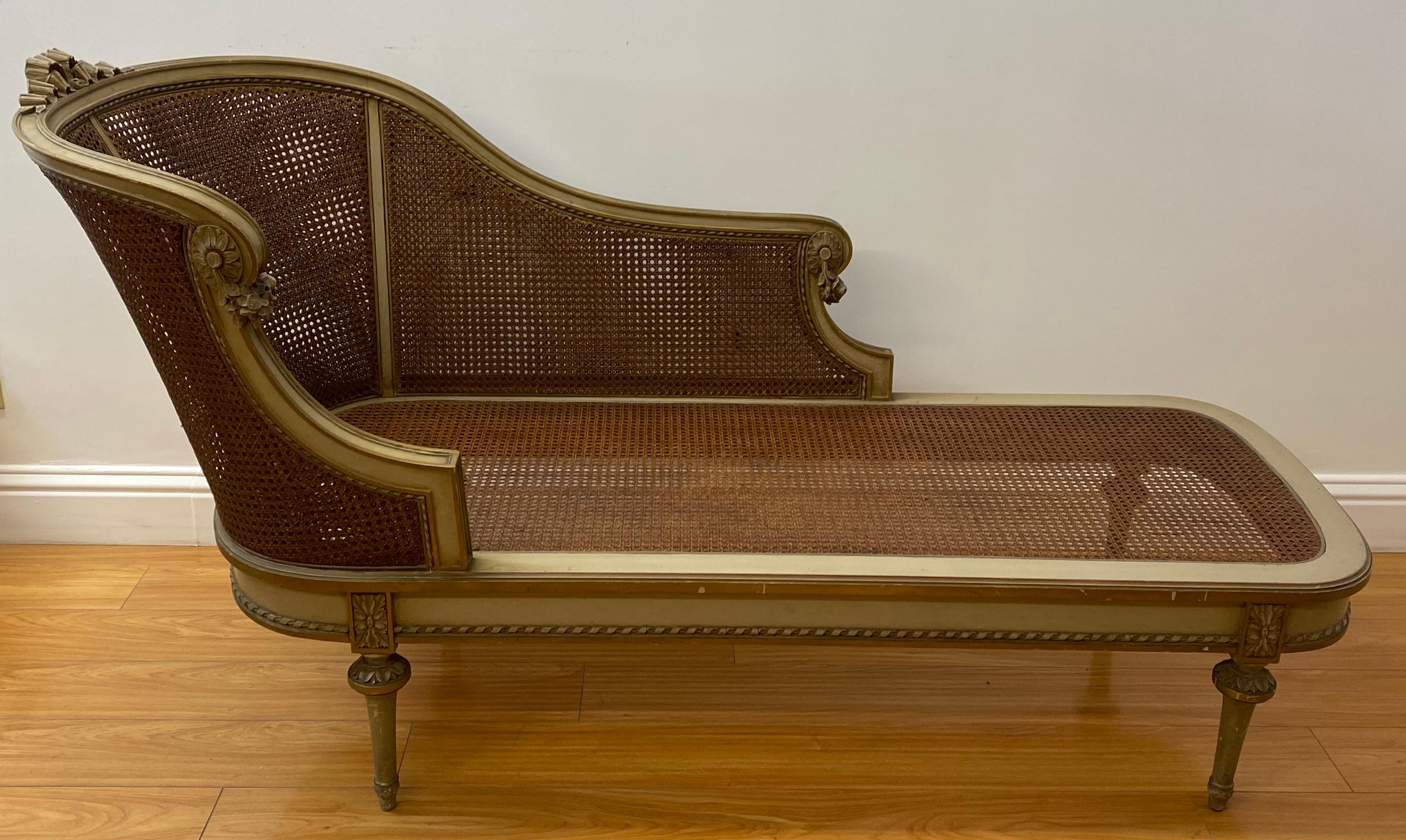 Early 20th century French chaise with restored caning

Outstanding hand carved French walnut chaise lounge with impeccable cane restoration.

The frame has ample remains of the original finish, and shows a few scuff marks throughout

The cane