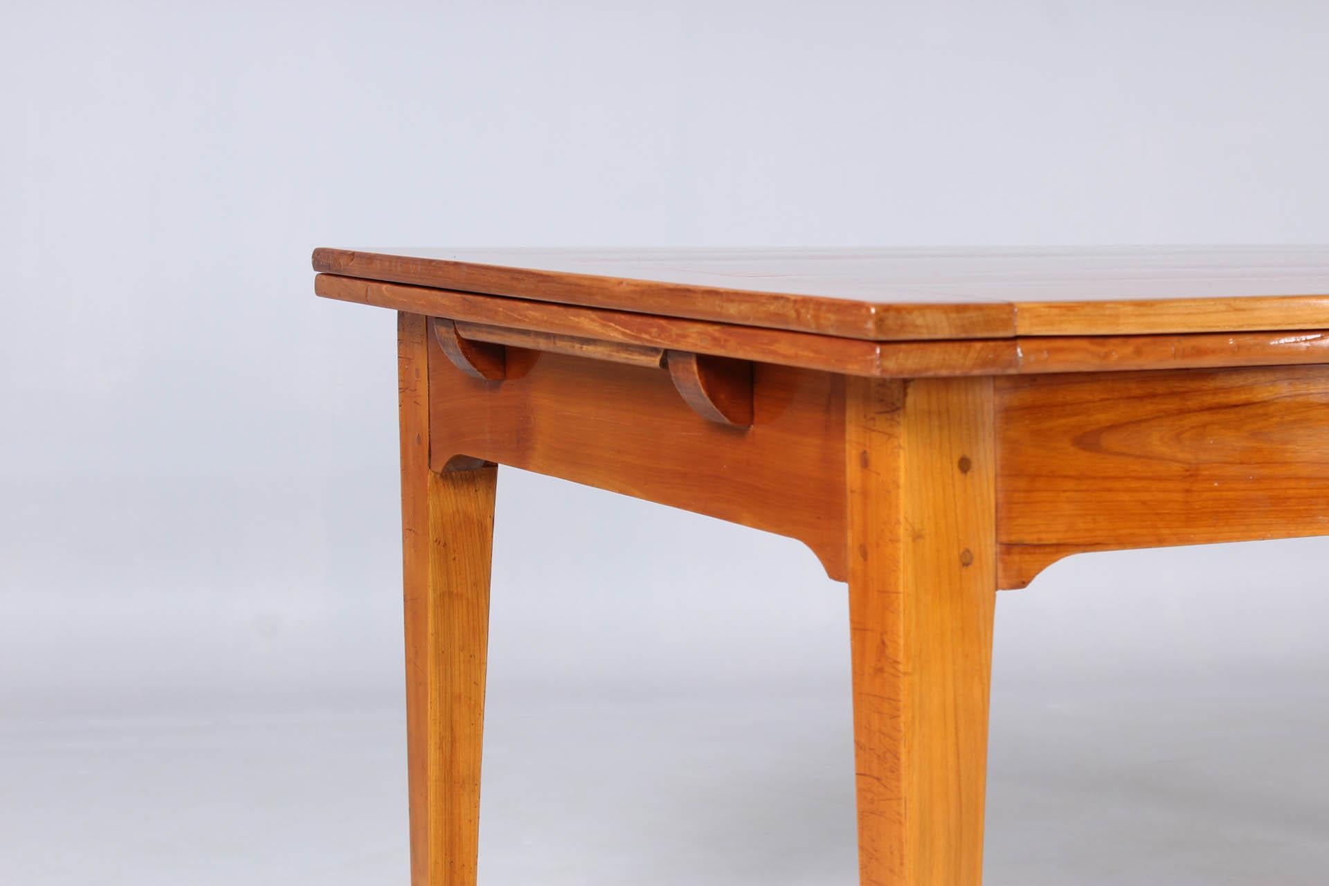 Early 20th Century French Cherrywood Farmhouse Table, Extendable, For 10 People 7