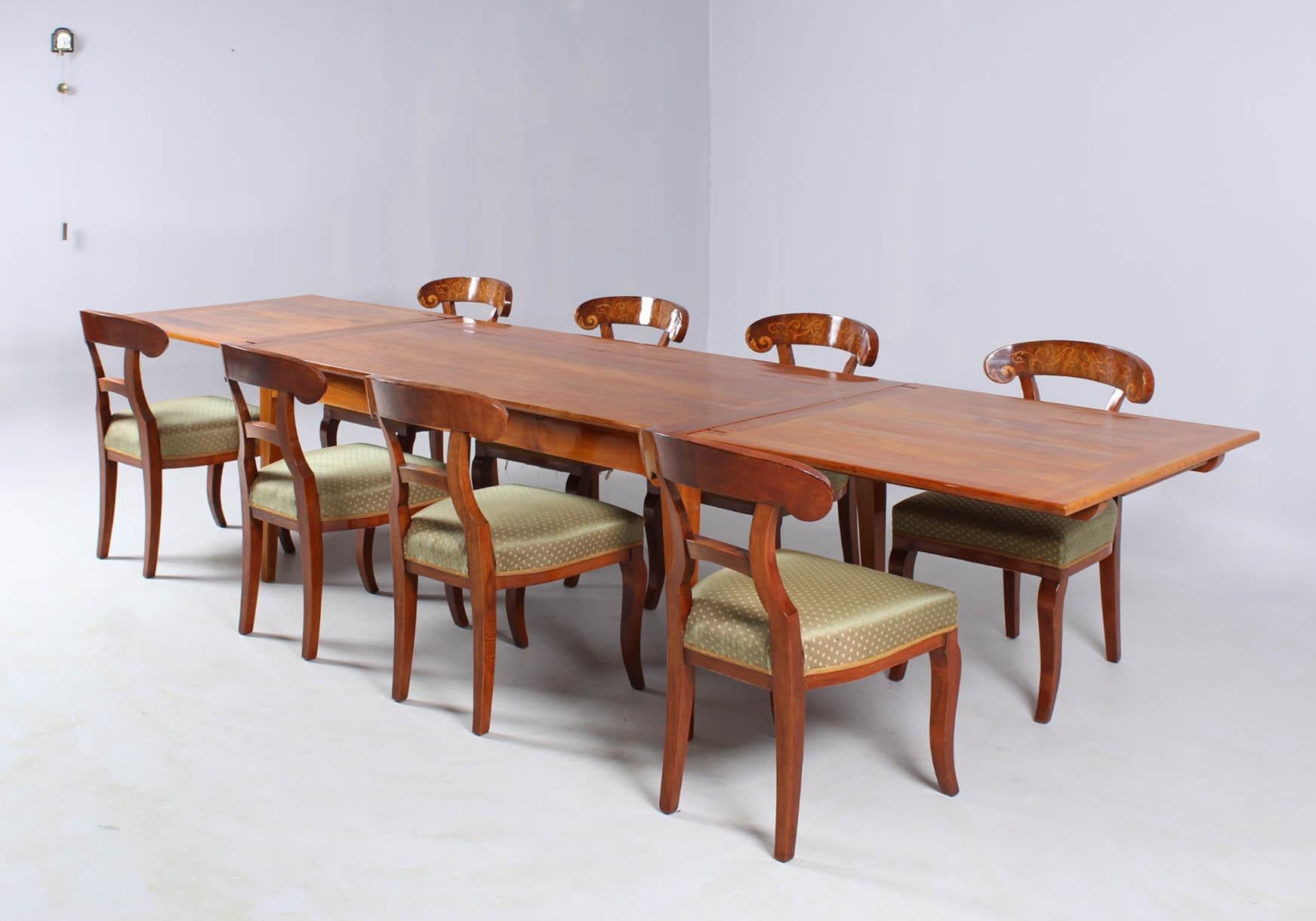Early 20th Century French Cherrywood Farmhouse Table, Extendable, For 10 People 3
