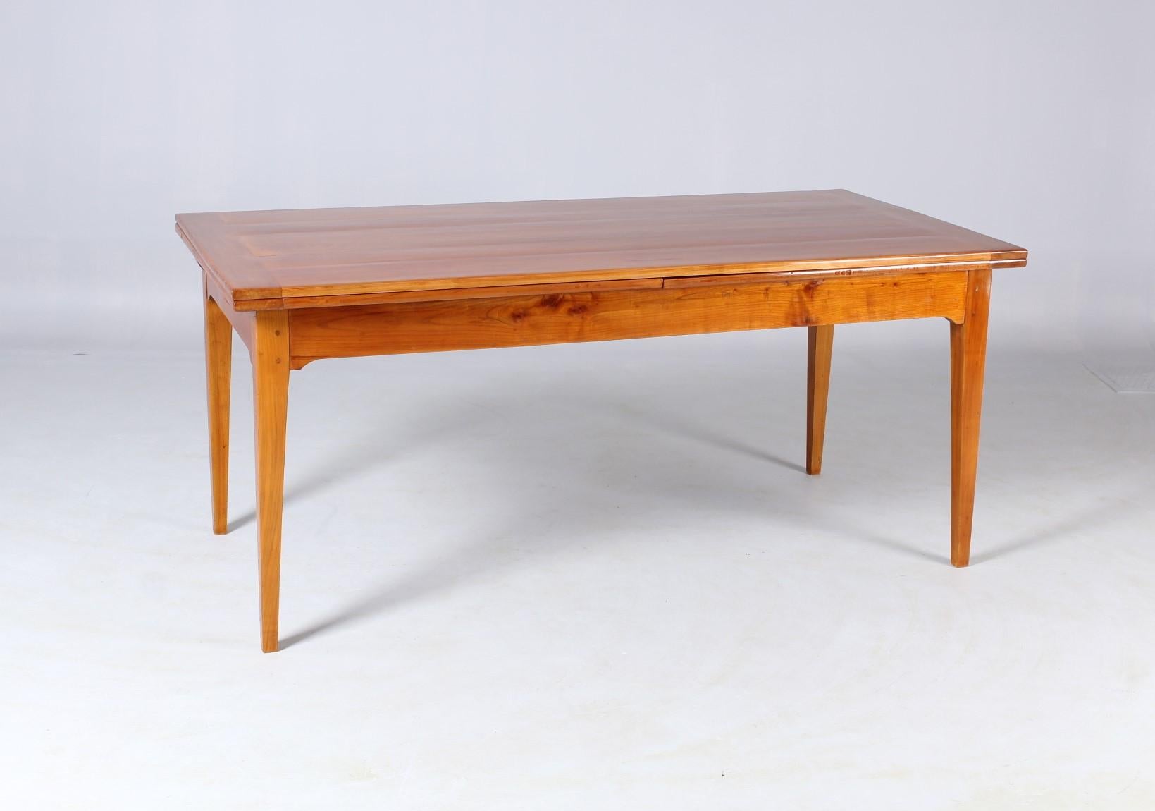 Early 20th Century French Cherrywood Farmhouse Table, Extendable, For 10 People 6
