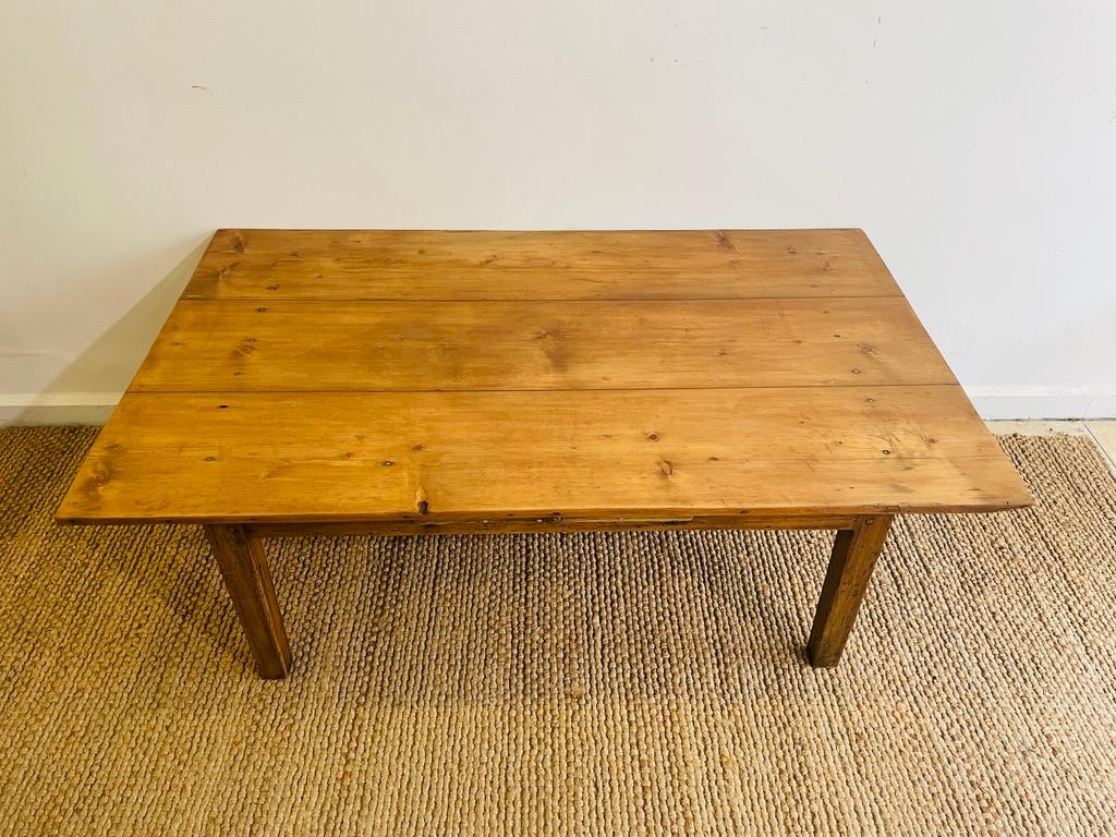 Table basse à tiroir du début du 20e siècle Bon état - En vente à L'AMETLLA DE MAR, ES