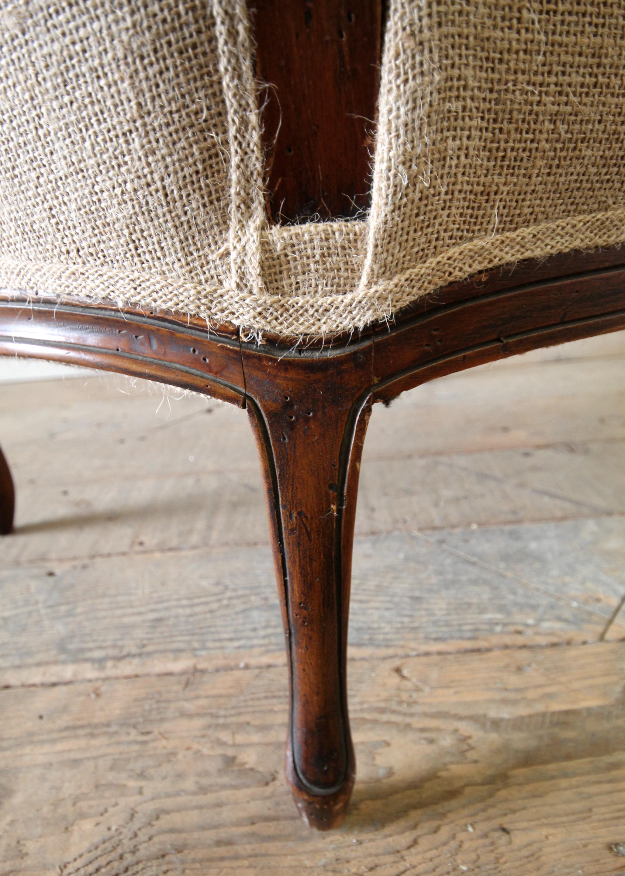 Early 20th Century French Country Bergere Chair with Linen Grainsack Upholstery 11