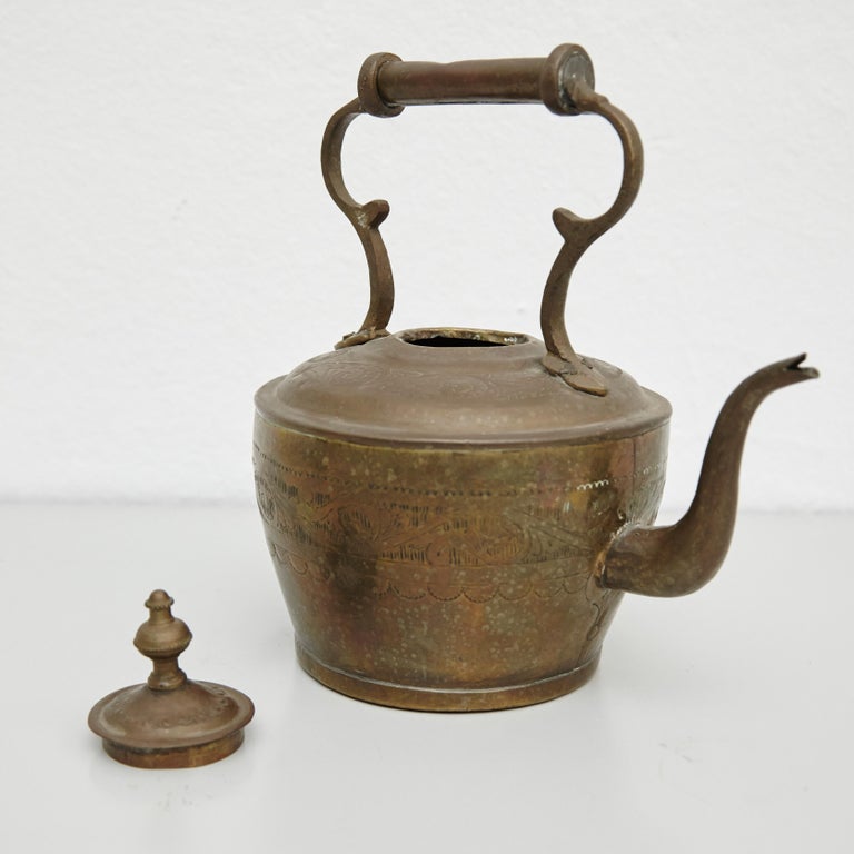 Early 20th Century French Country Brass Teapot For Sale at 1stDibs